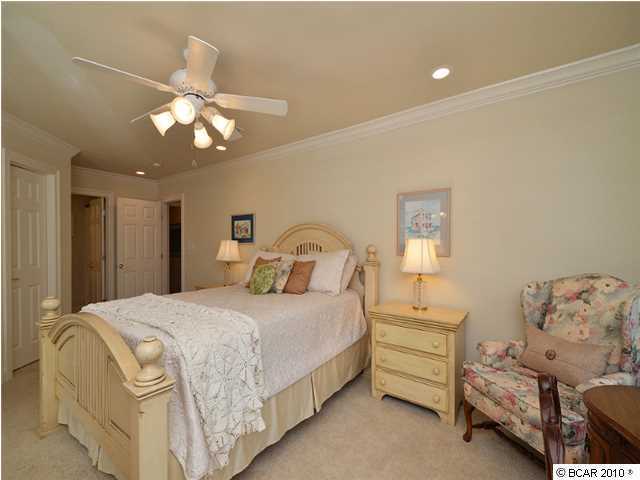 Lakewood Point Estate - Residential