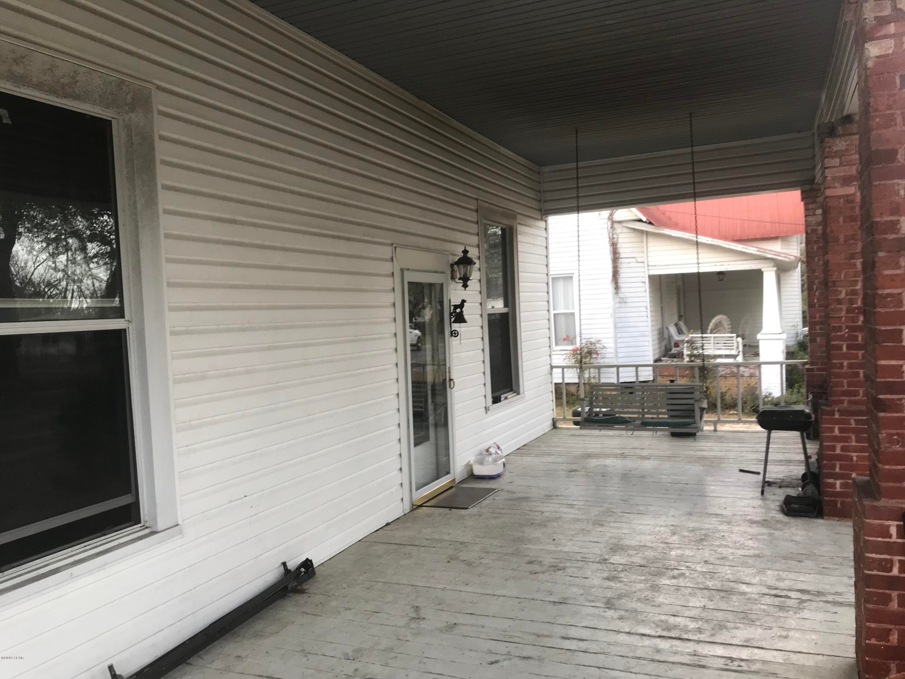Arnold's Place - Residential
