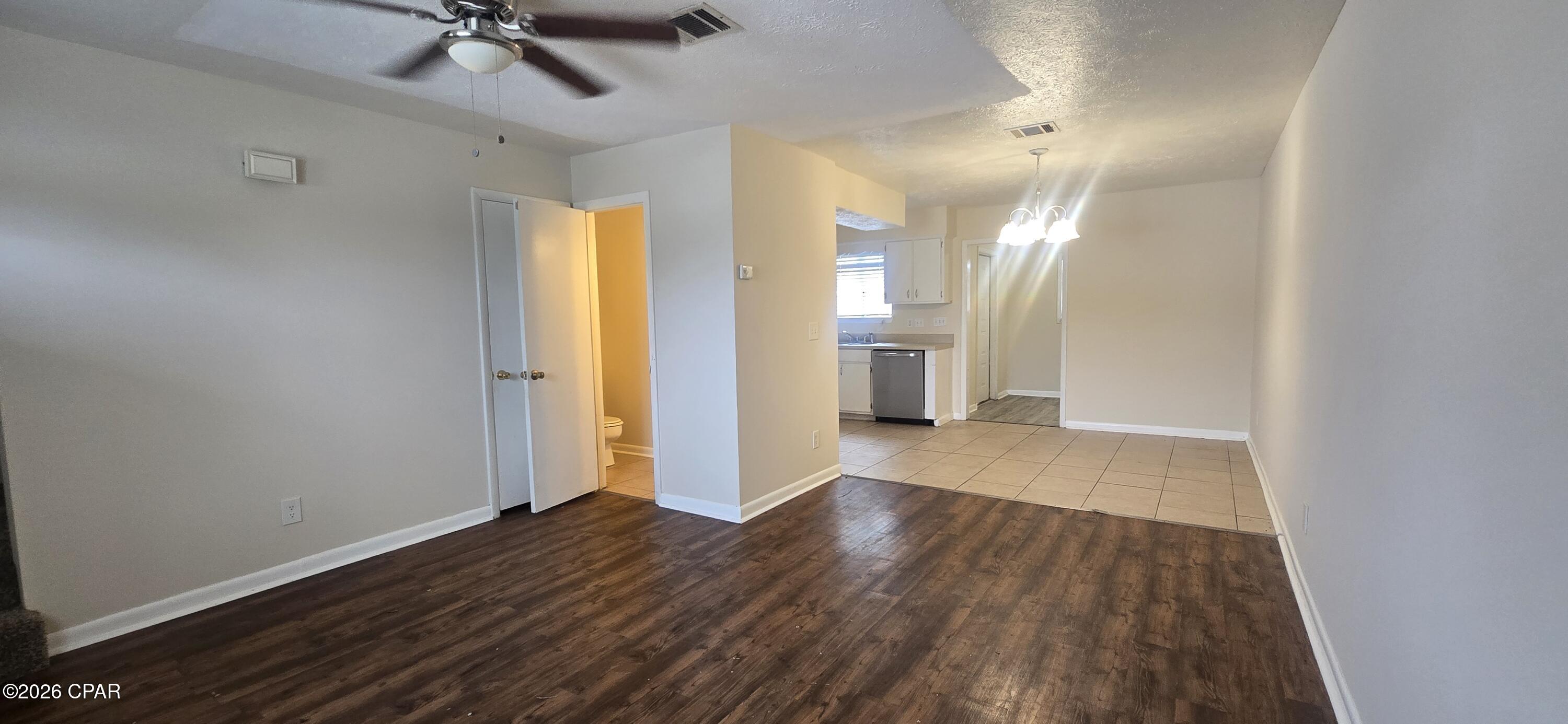 Venetian Villa 3rd Add - Residential Lease