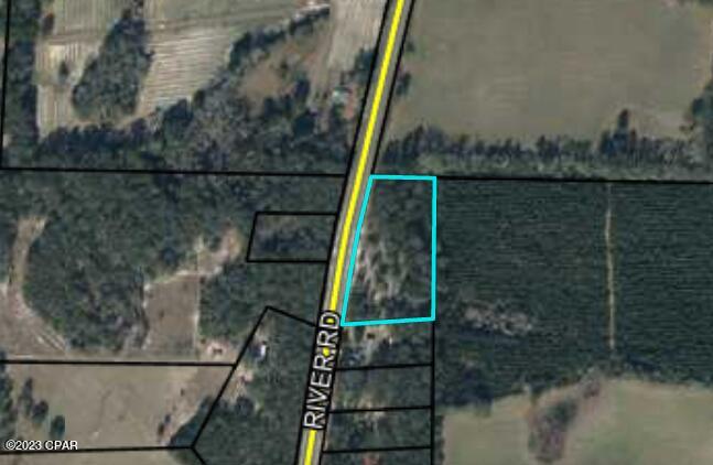 UNDER CONTRACT, SELLER ACCEPTING BACKUP OFFERS. 3 high and dry acres to build your dream home in Washington County, FL! Country living, but easy access to hunting, fishing, beaches and springs. Close to the airport, Chipley, PC, and PCB, not to mention so many recreational springs. Property appraiser site says well and septic added in 1972. Seller cannot verify.