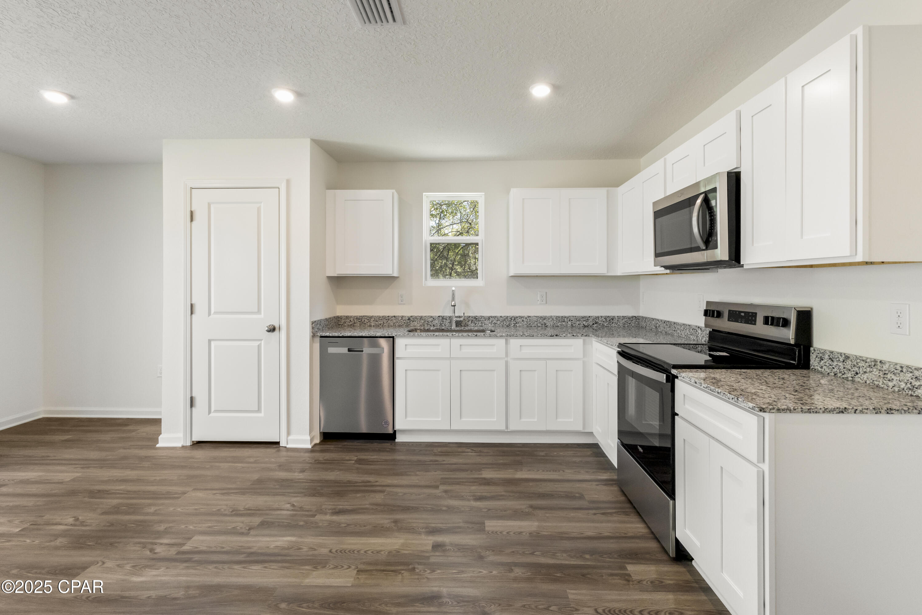 Sunny Hills - Residential