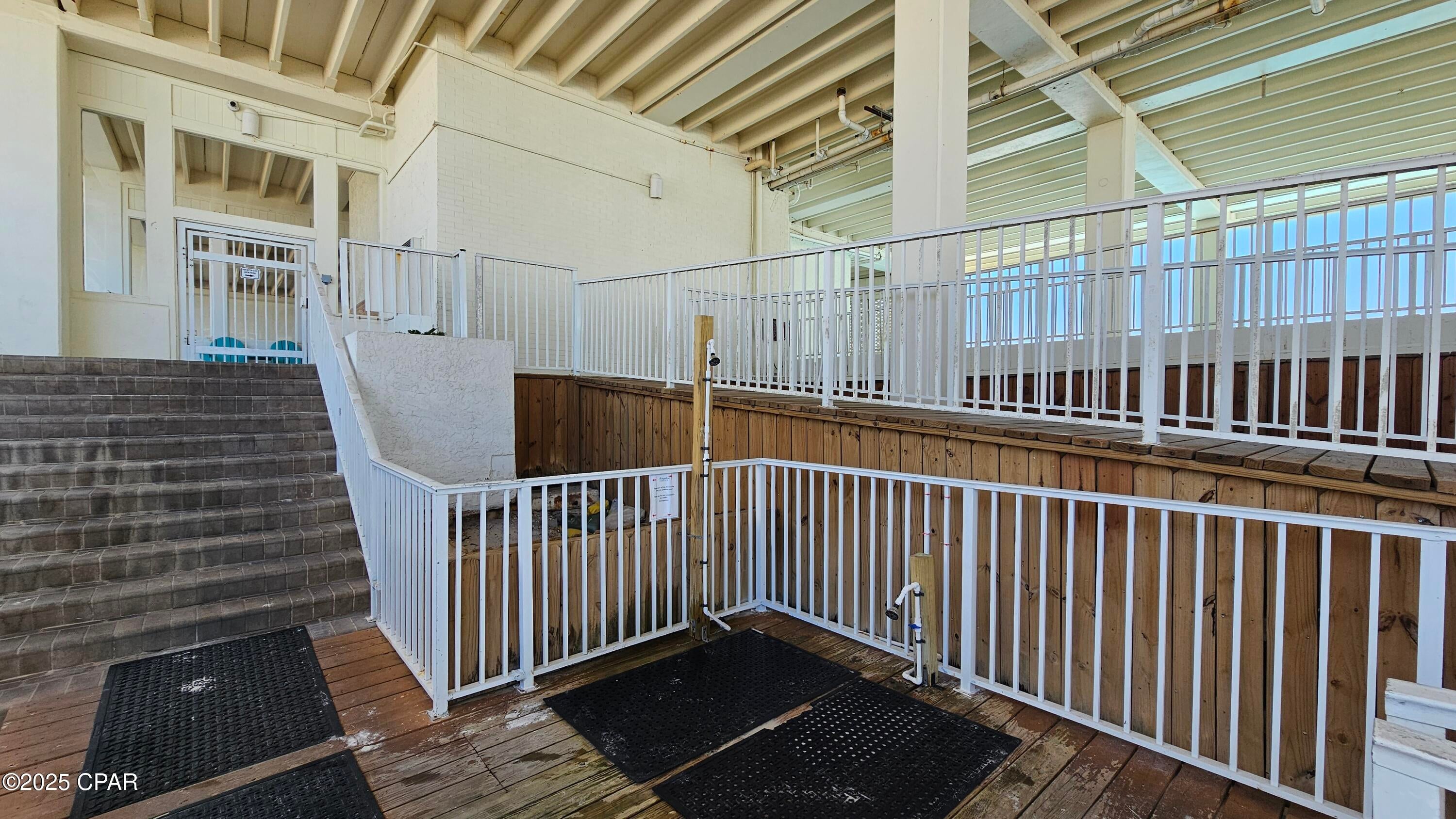 Fontainebleau Terrace - Residential
