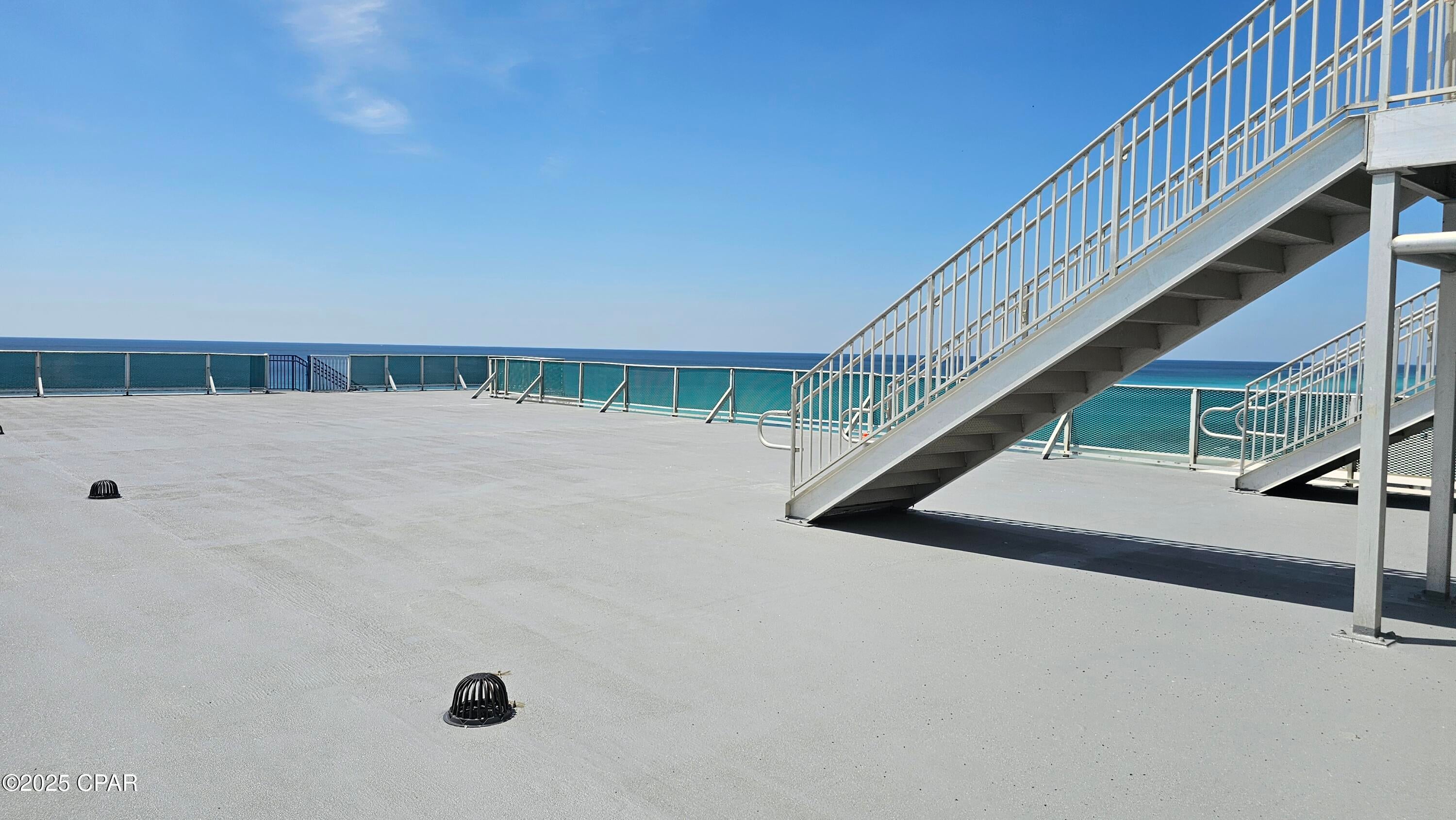 Fontainebleau Terrace - Residential