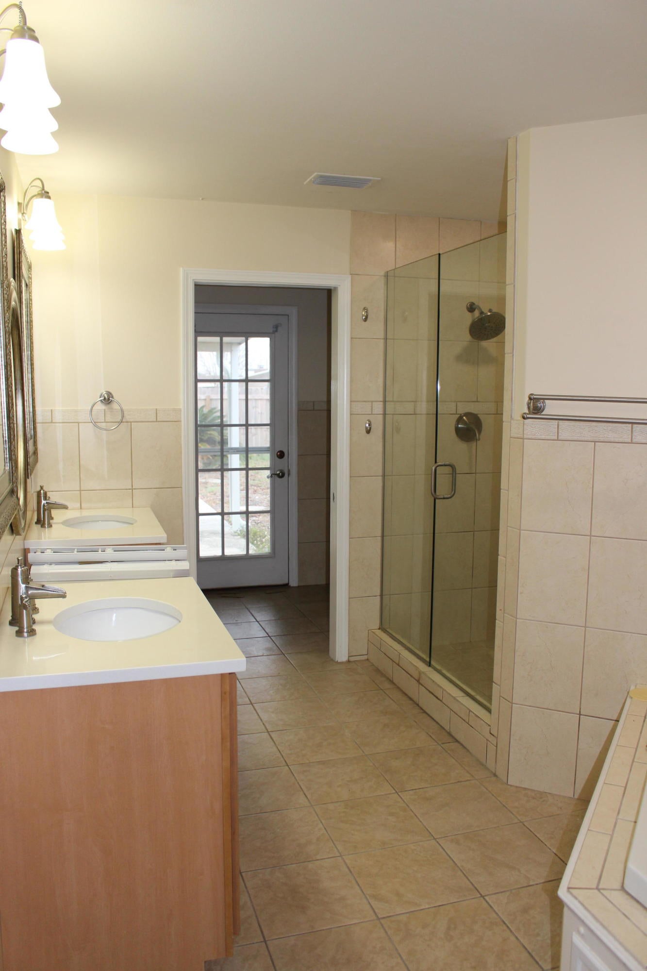 Premier Estates Ph 1 - Residential Lease