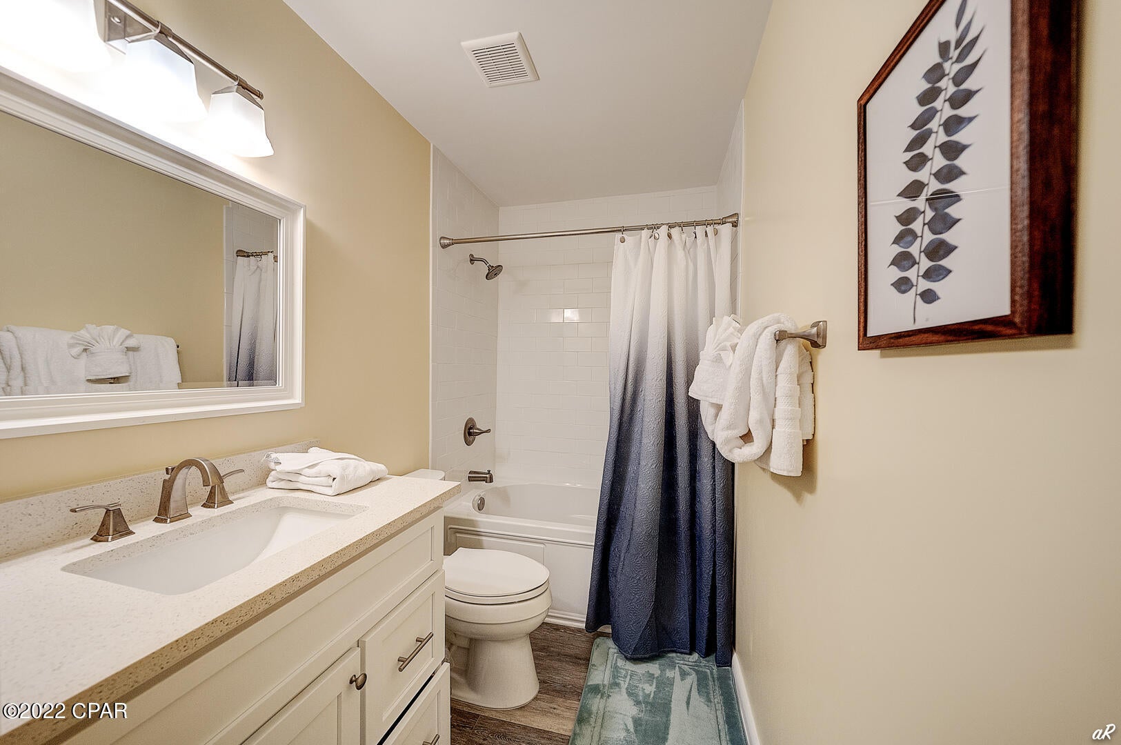 Treasure Cove Condo. - Residential Lease