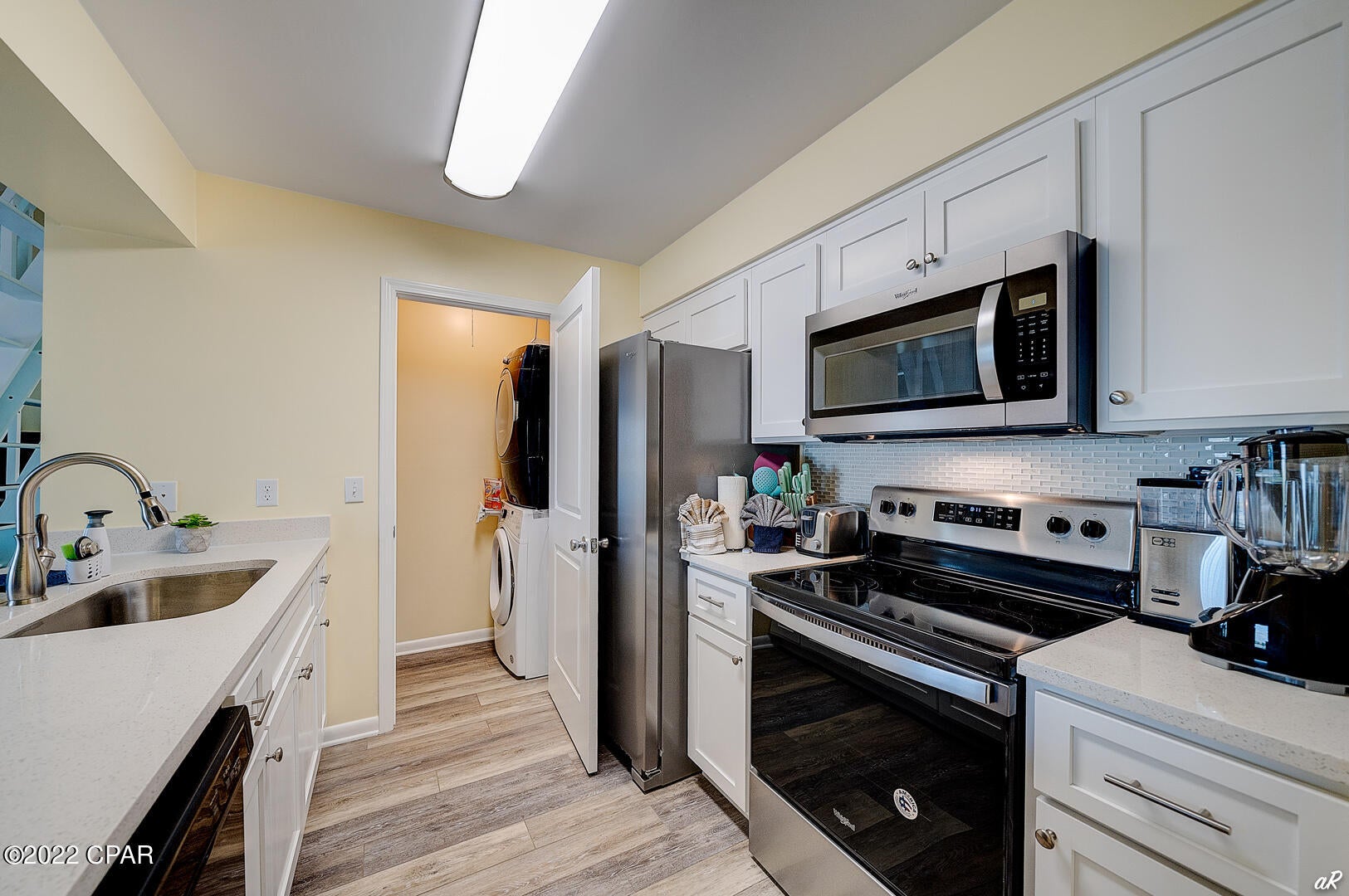 Treasure Cove Condo. - Residential Lease