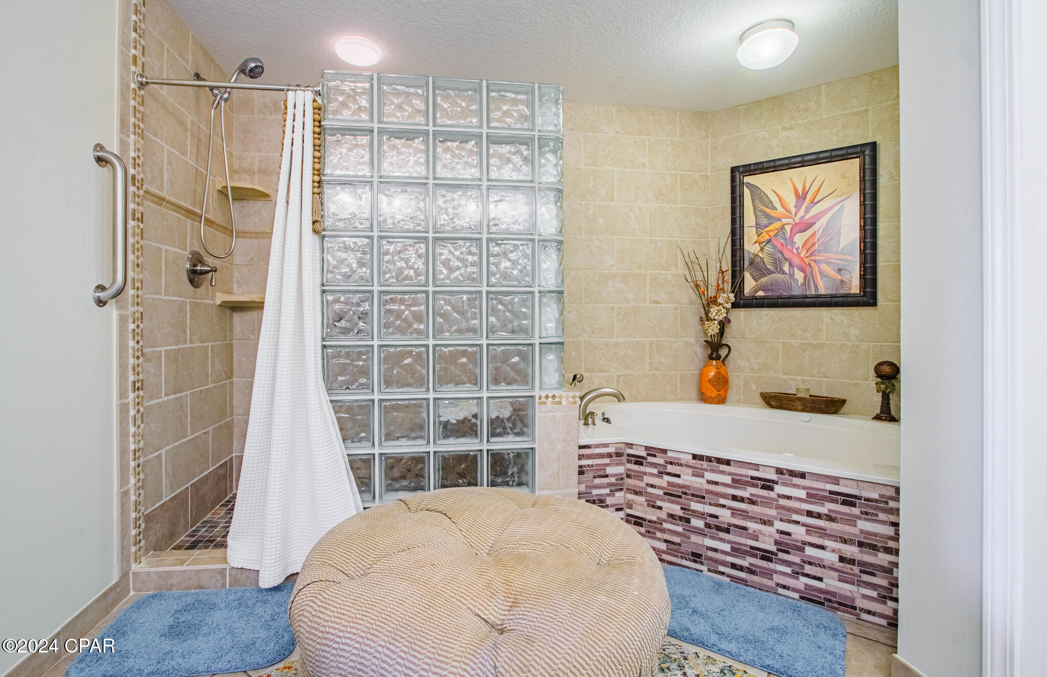 Magnolia Bay Club - Residential