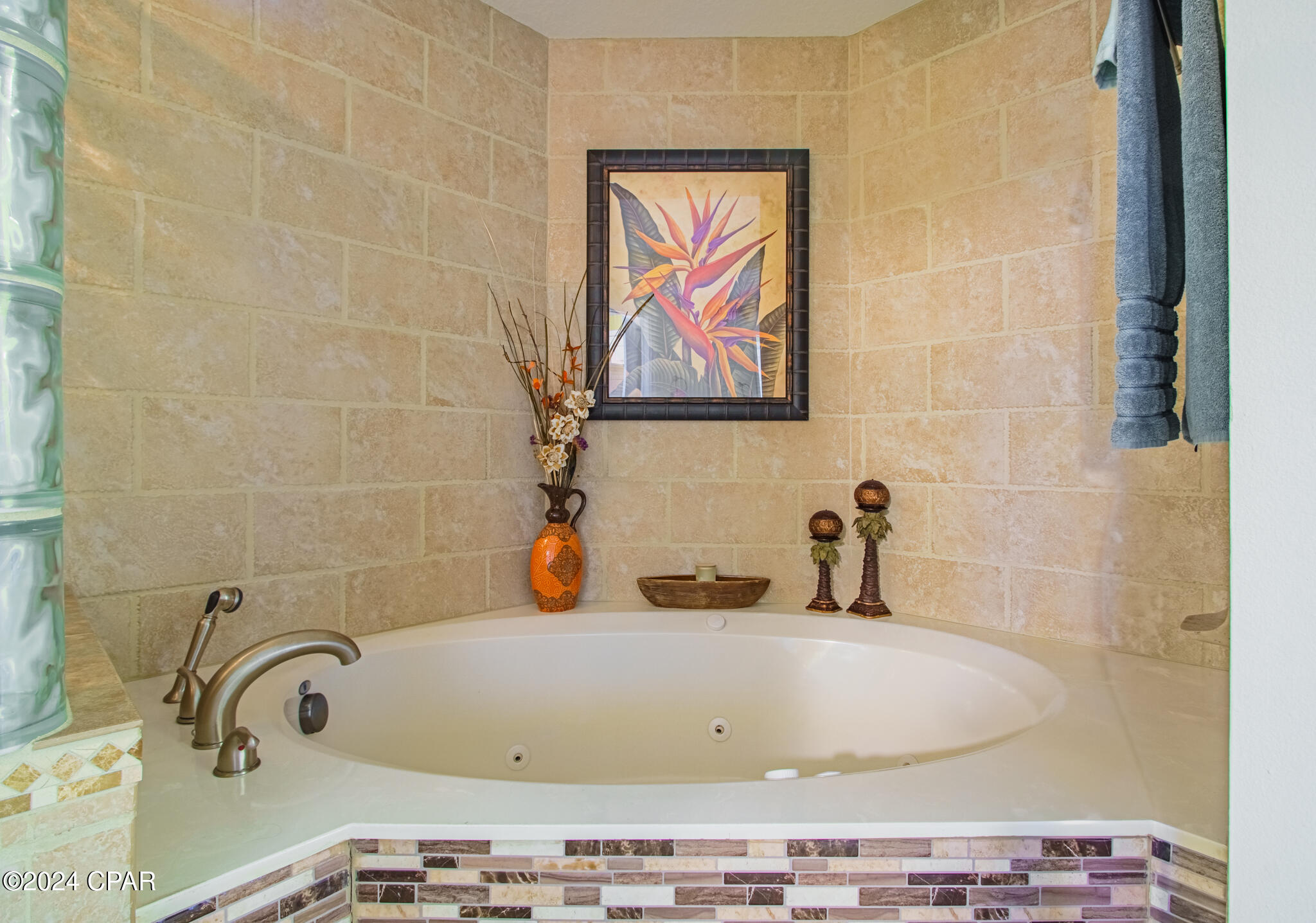 Magnolia Bay Club - Residential