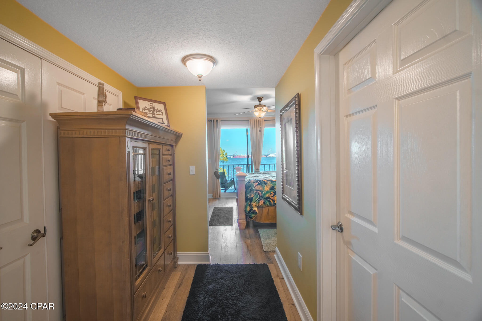 Magnolia Bay Club - Residential