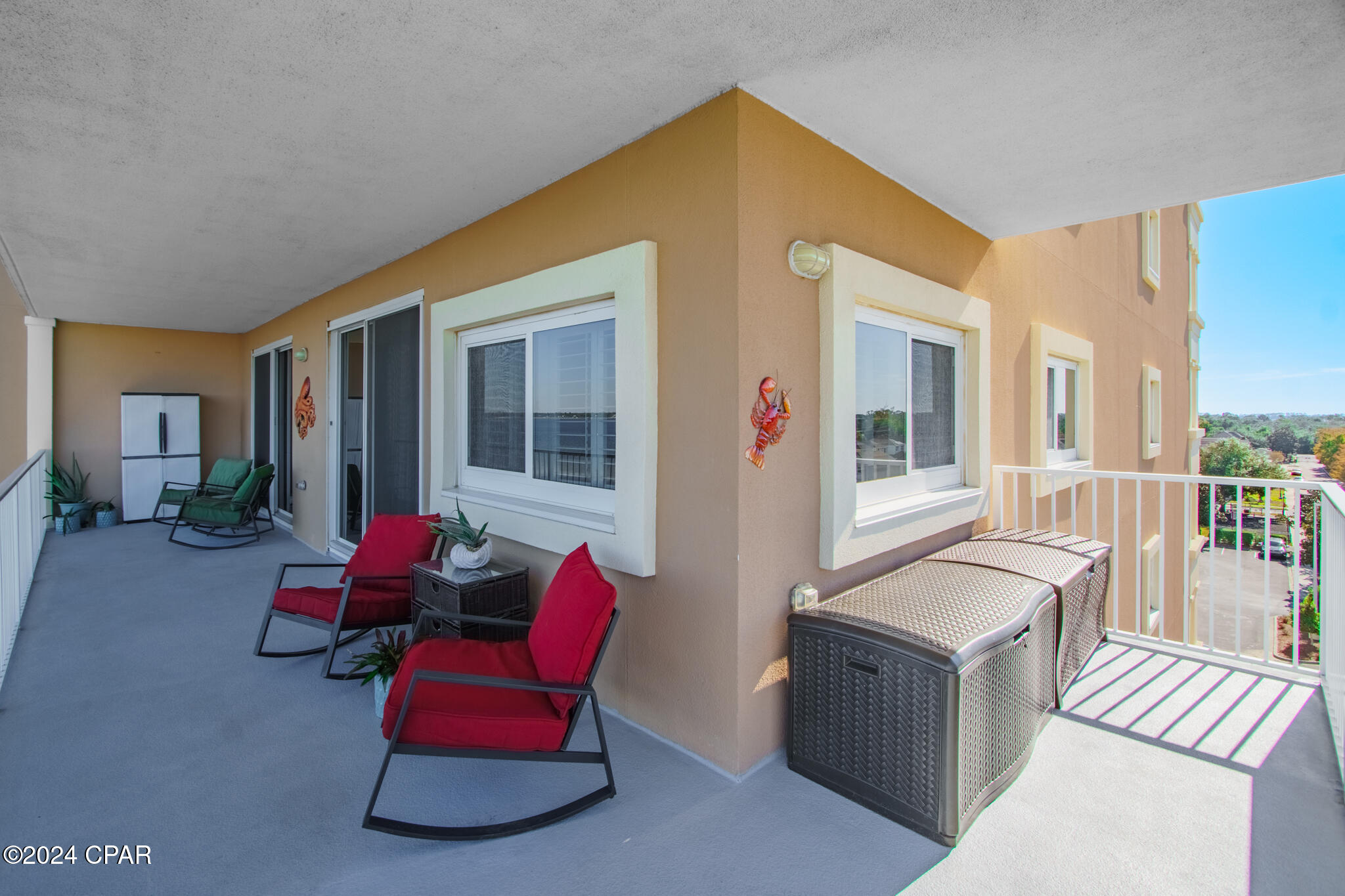 Magnolia Bay Club - Residential
