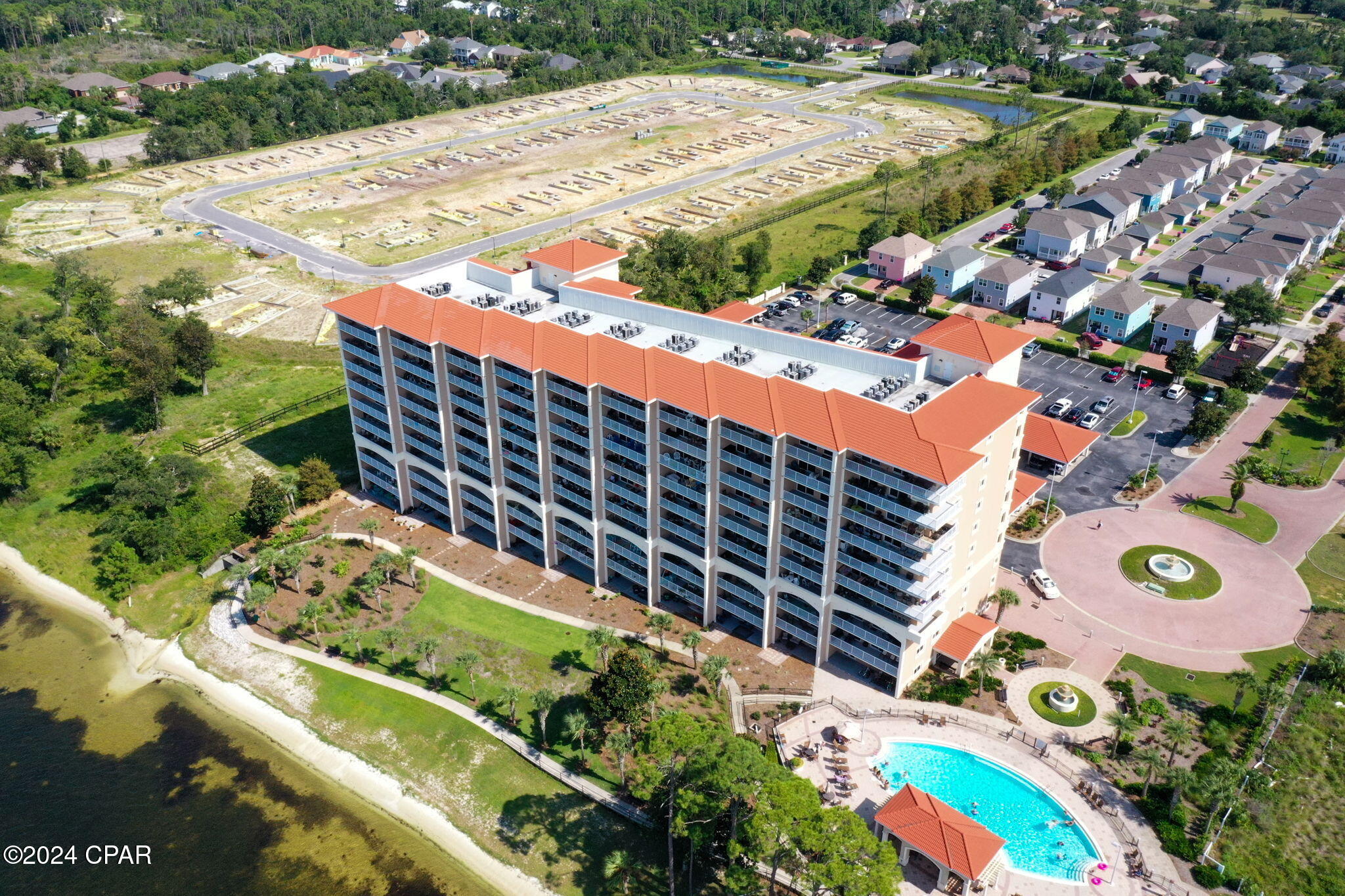 Magnolia Bay Club - Residential