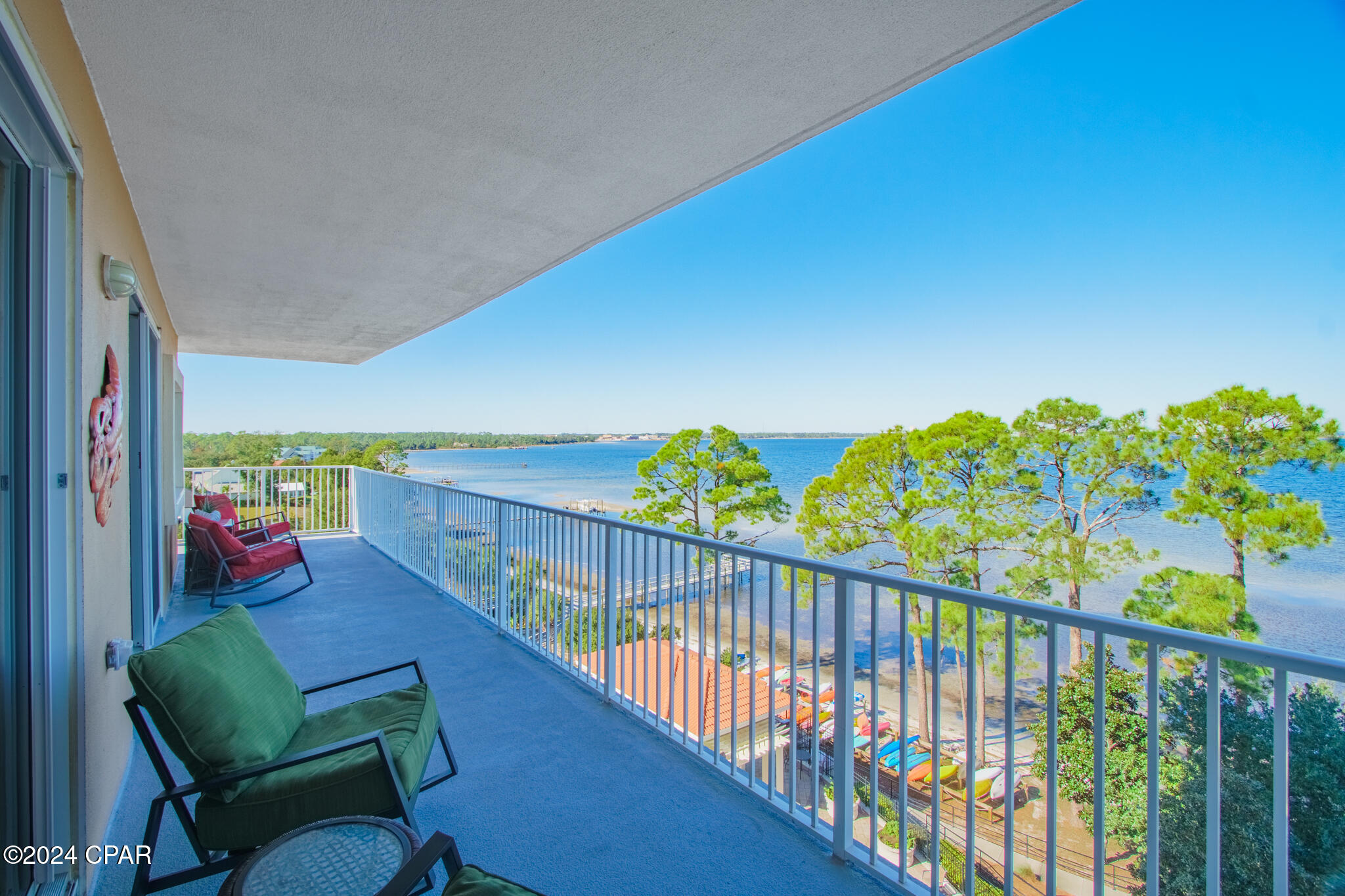 Magnolia Bay Club - Residential