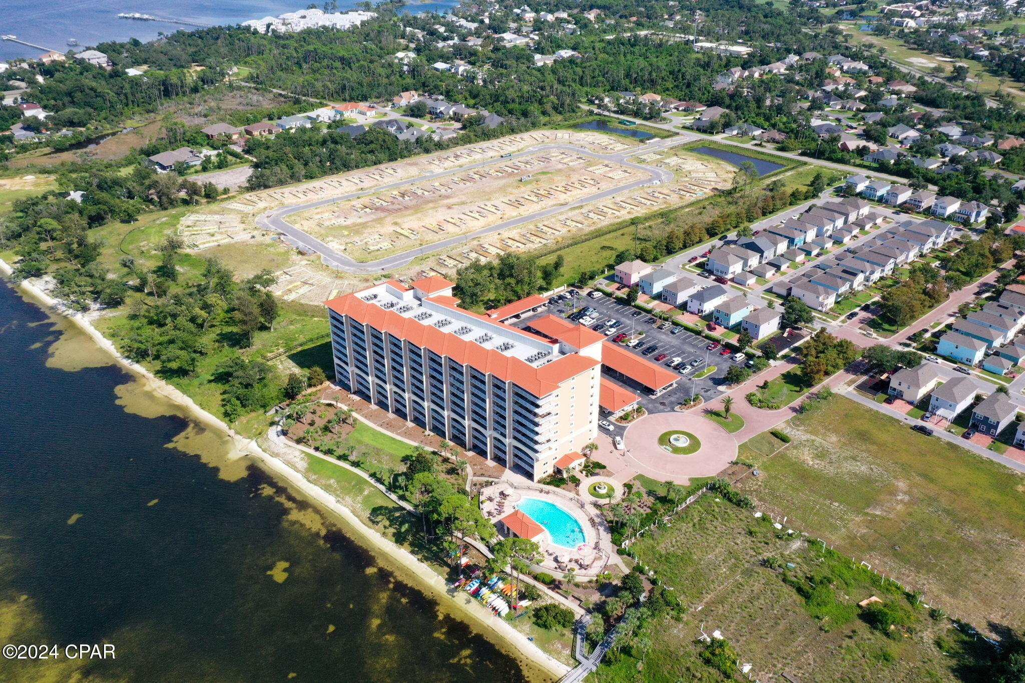 Magnolia Bay Club - Residential