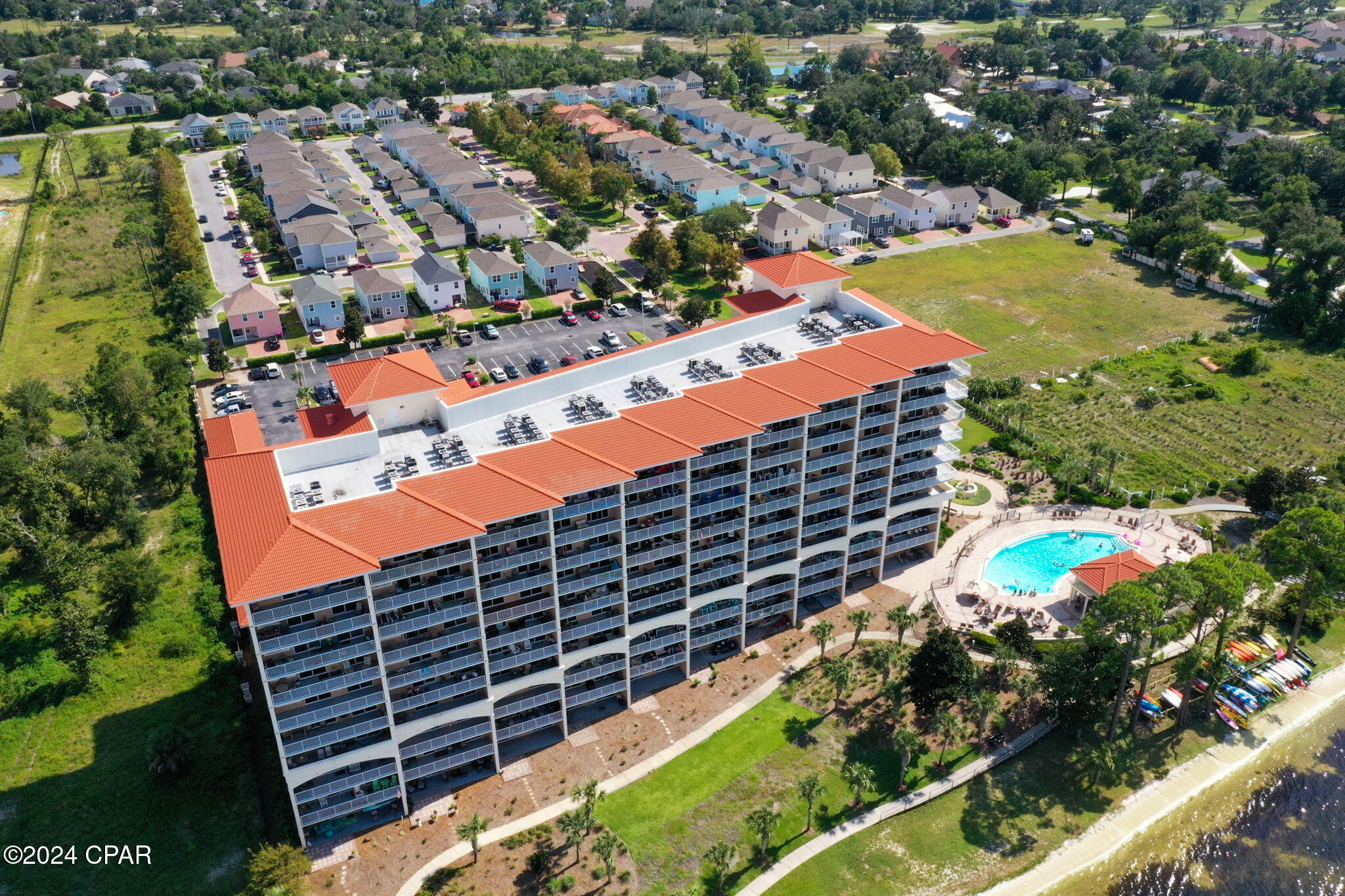 Magnolia Bay Club - Residential