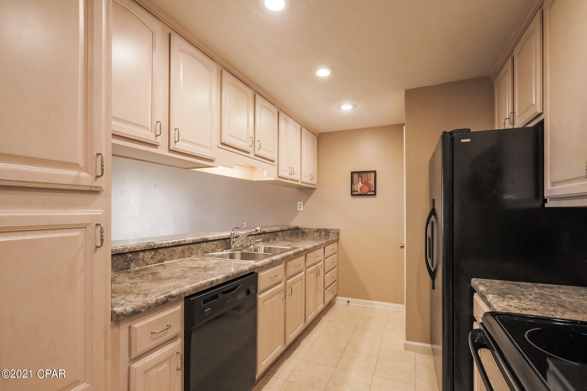 Grand Lagoon Cove Condominium - Residential