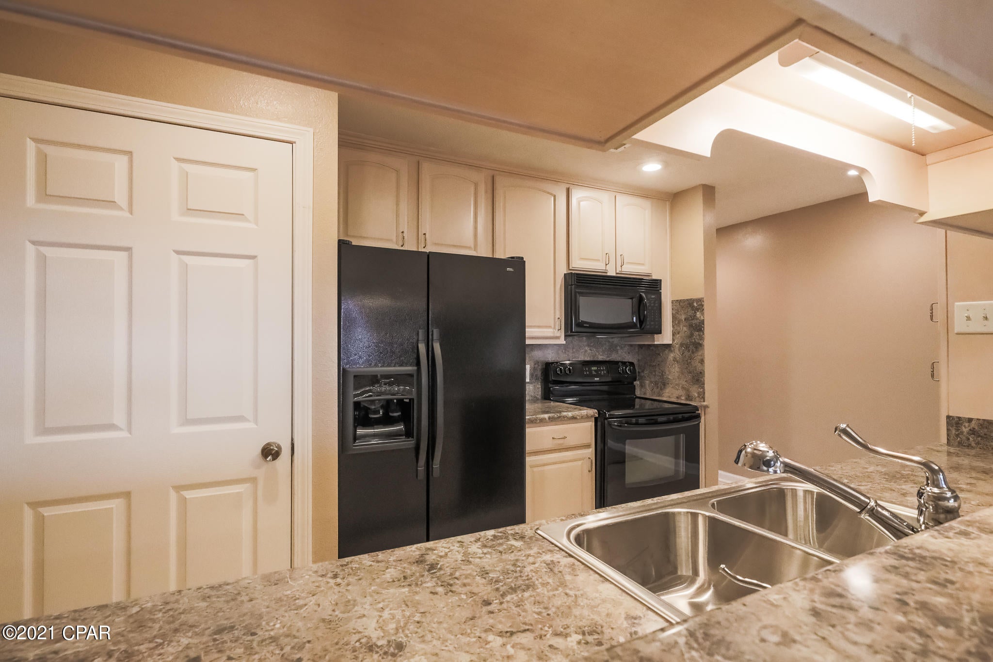 Grand Lagoon Cove Condominium - Residential