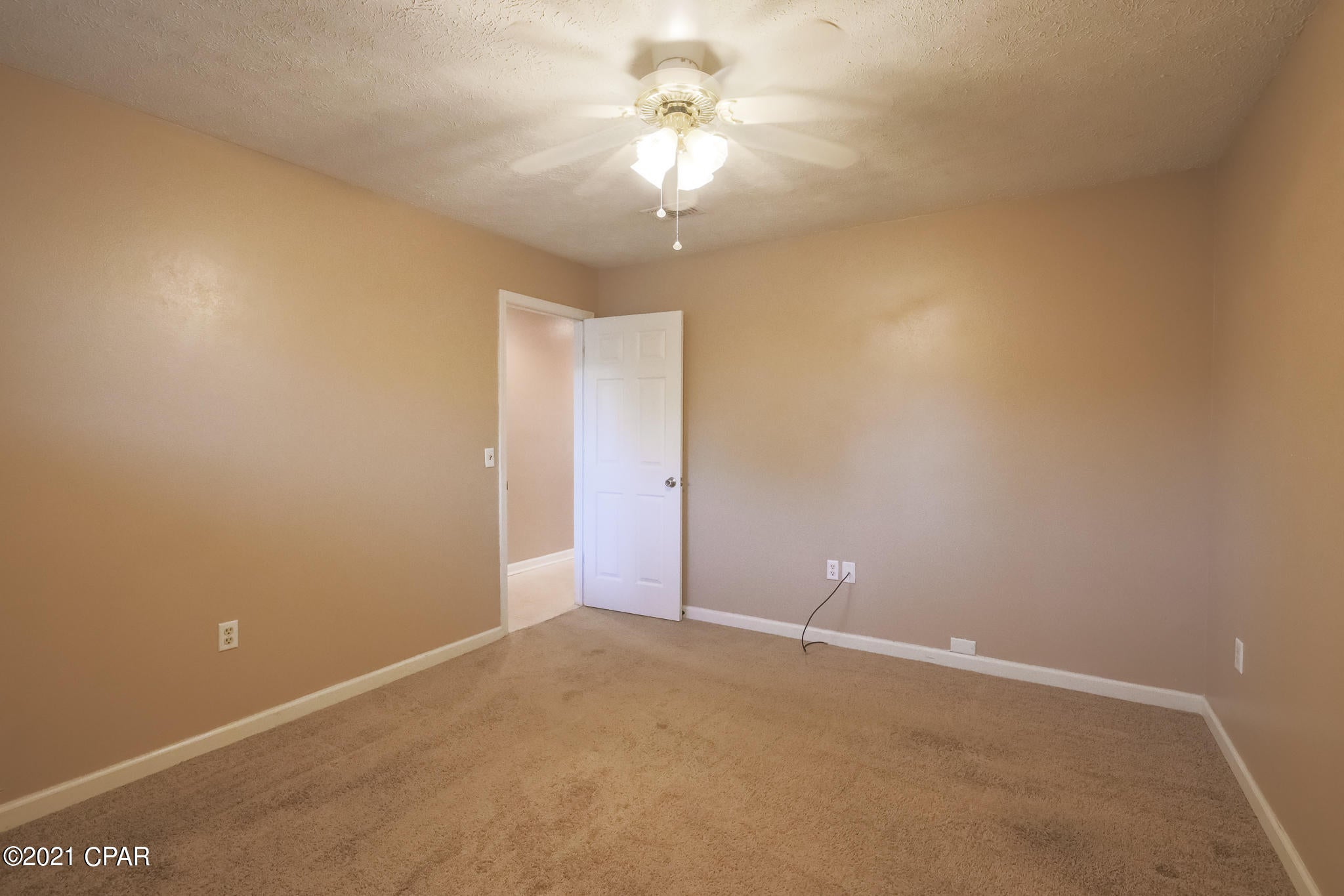 Grand Lagoon Cove Condominium - Residential
