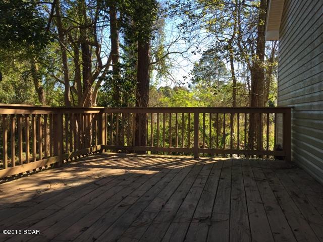 REO-PROPERTY INTERIOR HAS RECENT WATER DAMAGE & EVIDENCE OF MOLD. ENTER AT OWN RISK. Charming 3 Bed 2 Bath home. Don't miss out on this Amazing opportunity! This property is considered Insurable with Escrow by a FHA Appraiser. Available to Owner Occupants for 15 days from list date.