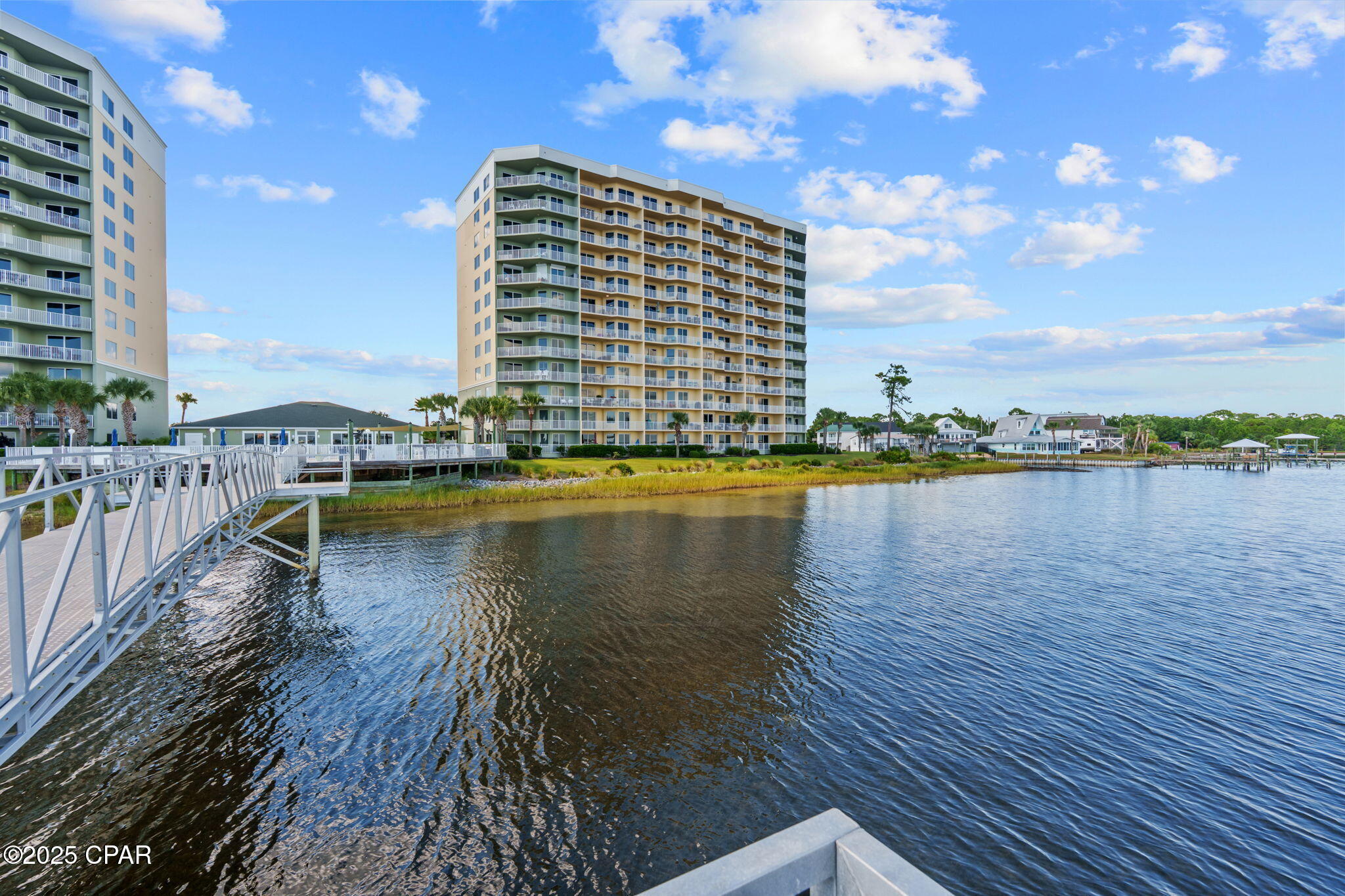 Hibiscus By The Bay - Residential