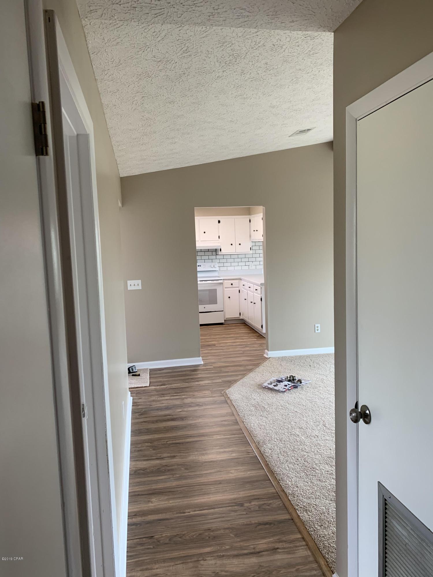 Towne & Country Lake Estates - Residential Lease