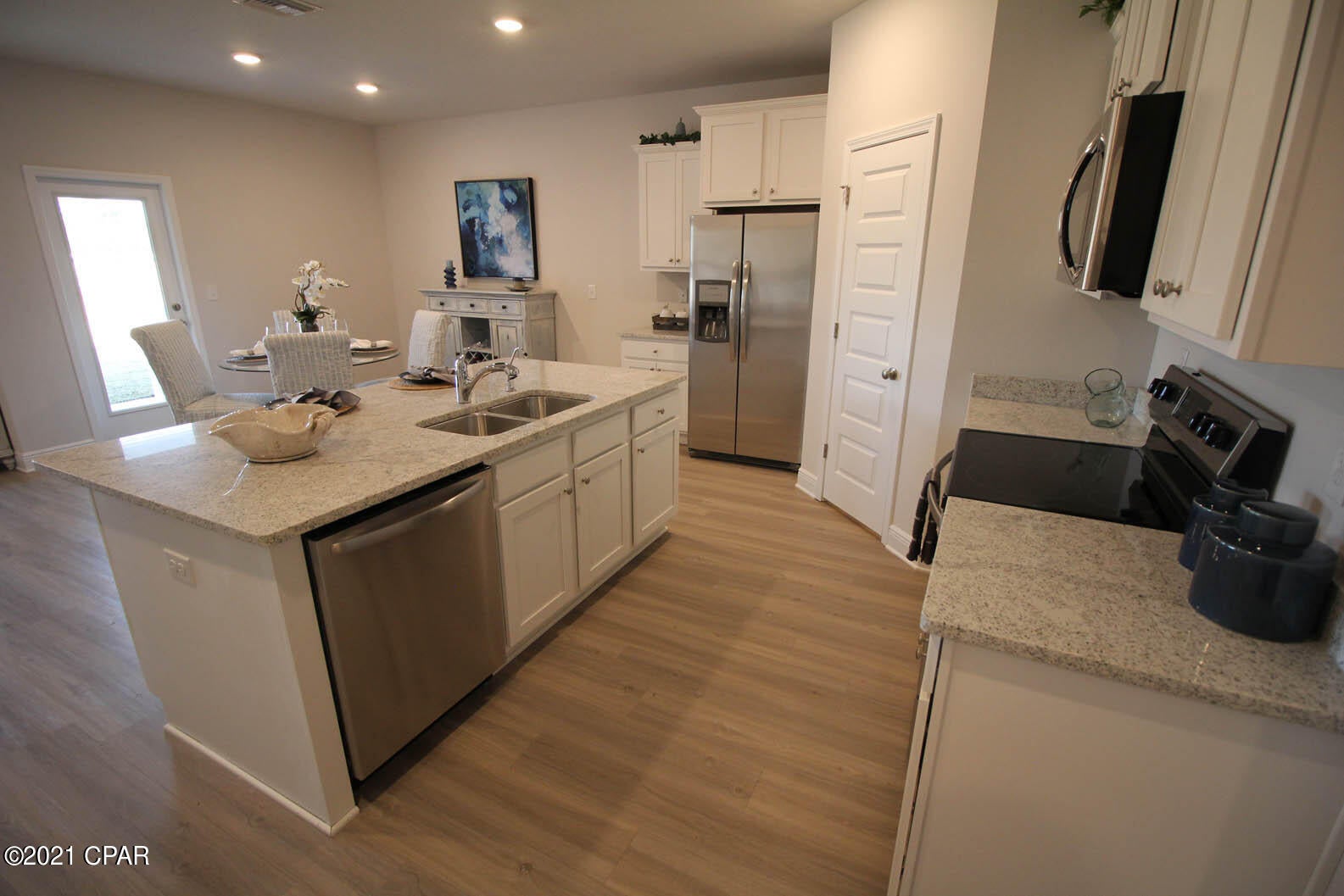 Emerald Cove Villas - Residential