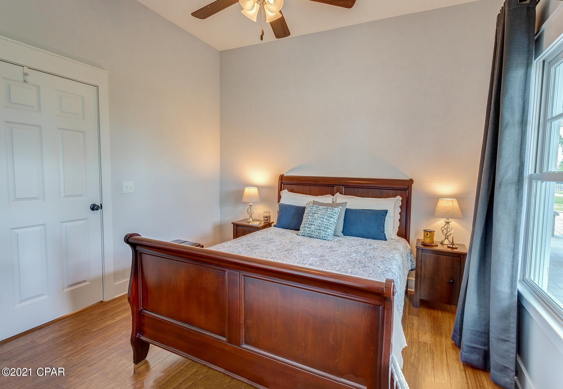 College Point 1st Add - Residential