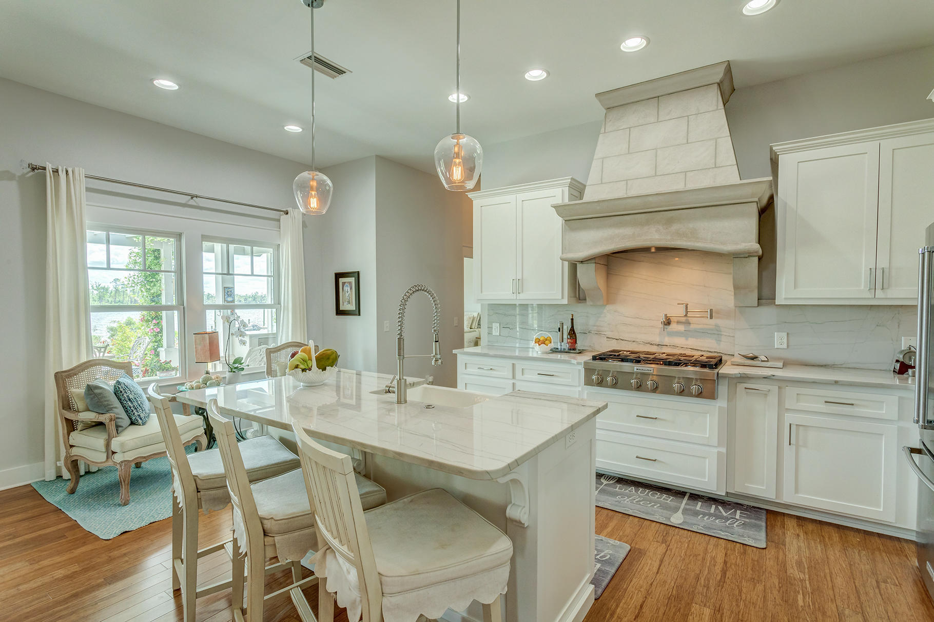 College Point 1st Add - Residential