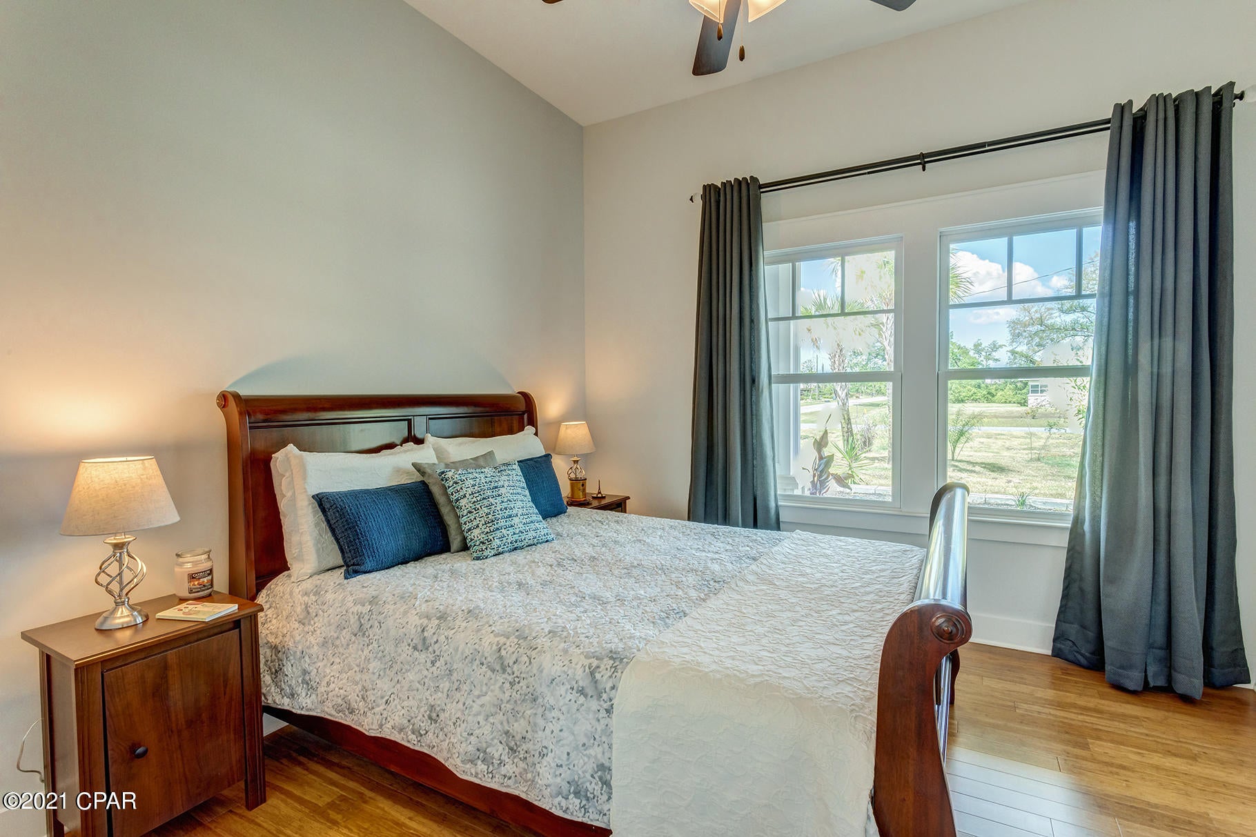 College Point 1st Add - Residential