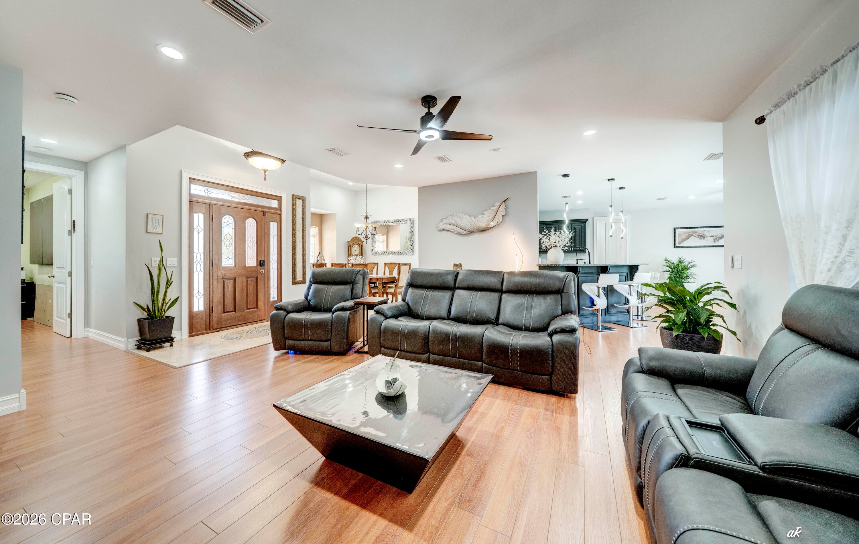 Colony Club - Residential