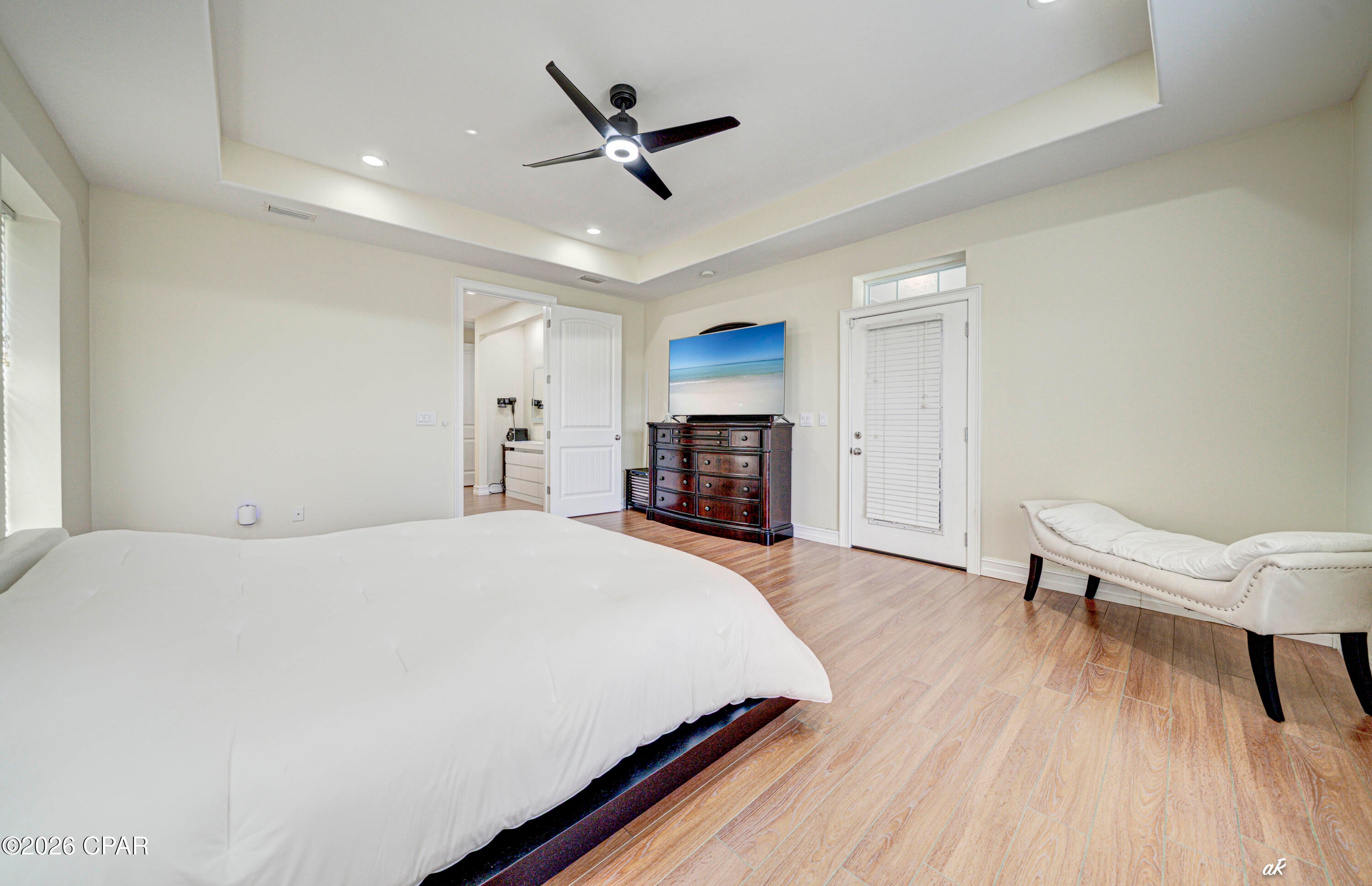 Colony Club - Residential
