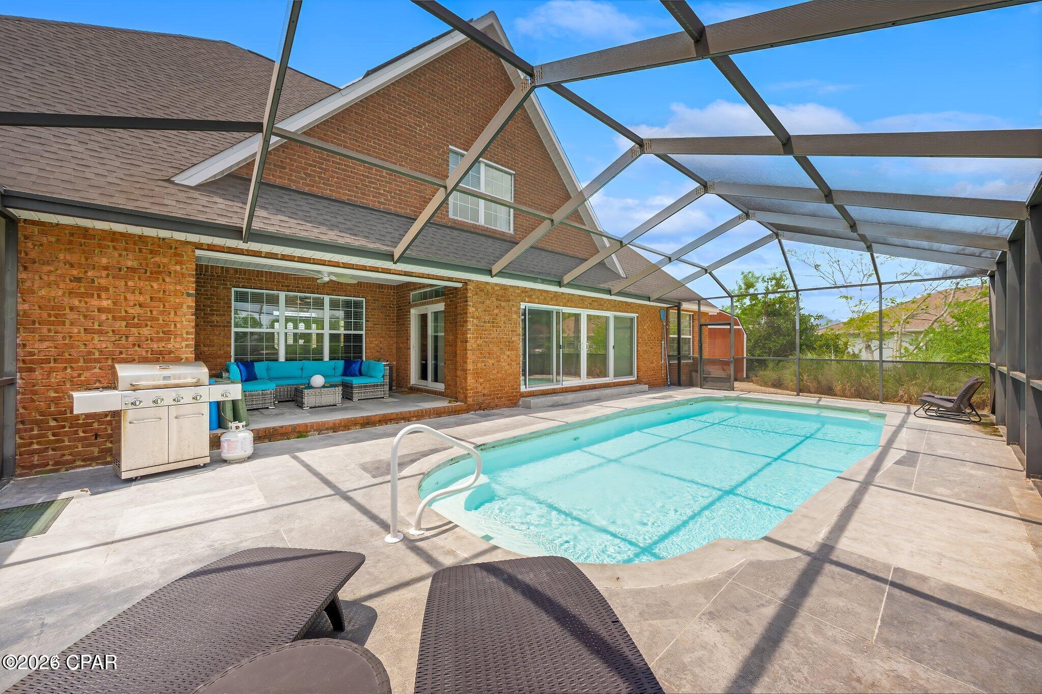 Colony Club - Residential