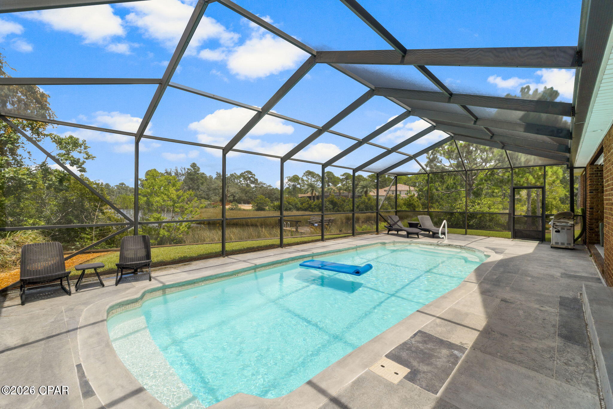 Colony Club - Residential