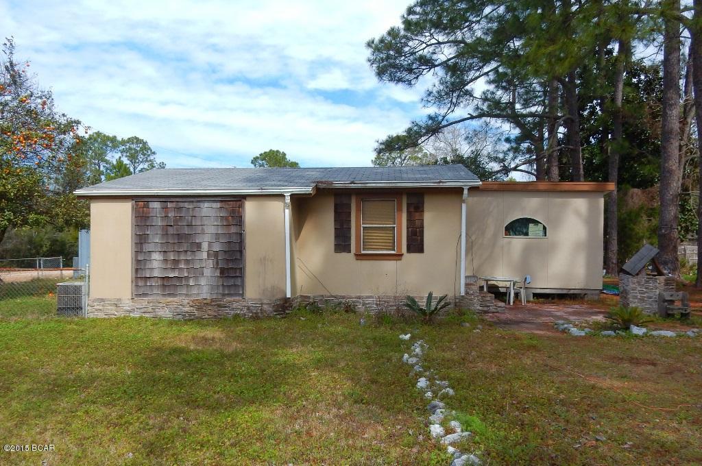 2 bedroom home on corner lot. Great starter home or fishing cottage. Located 1/4 mile from boat ramp. Property is priced to sell quick, call now!
