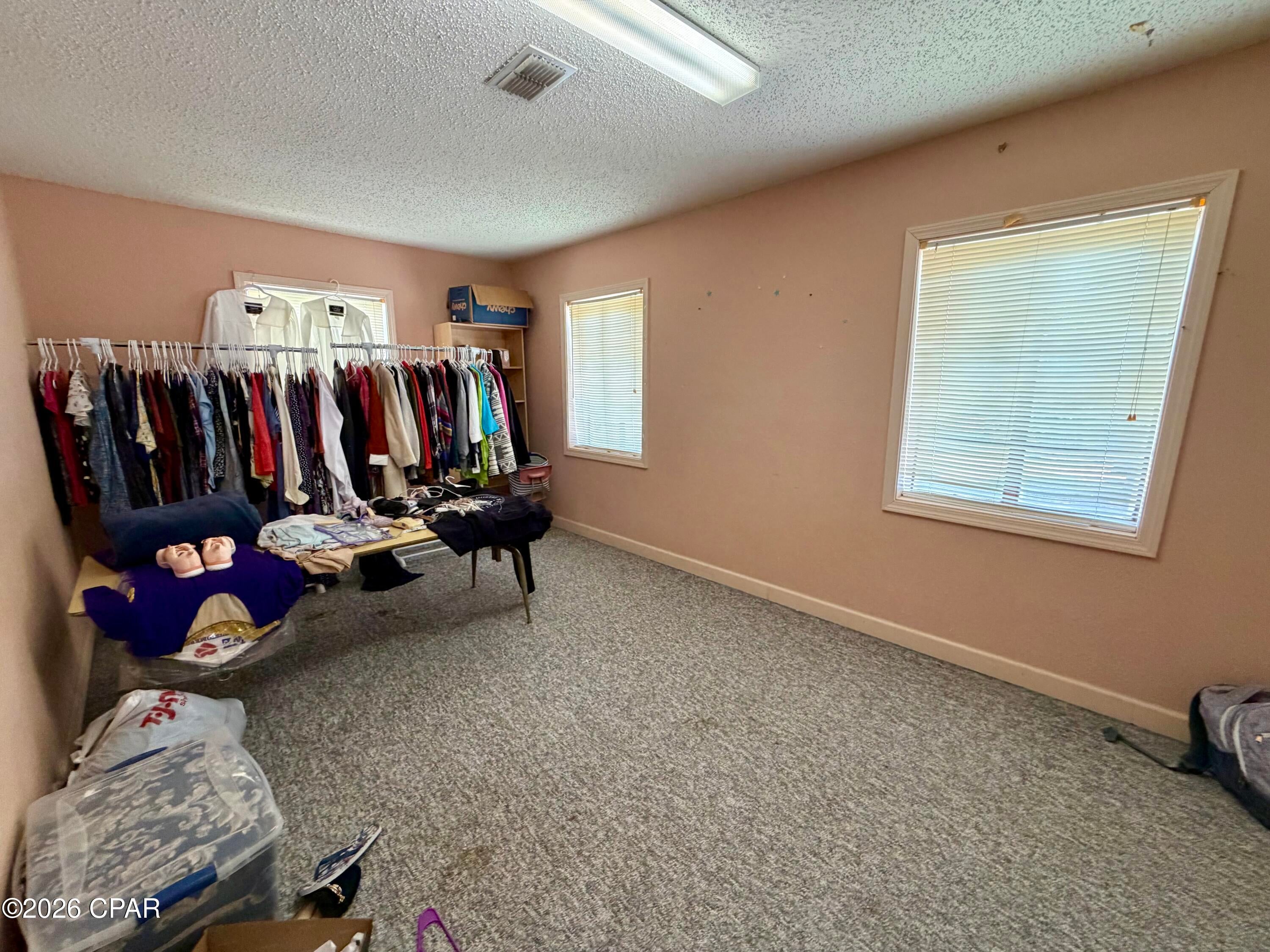 [No Recorded Subdiv] - Commercial Sale