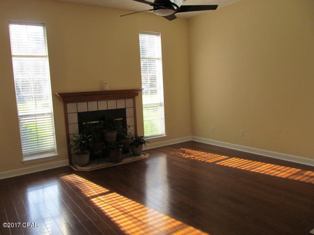 Grand Lagoon Shores 9 - Residential Lease