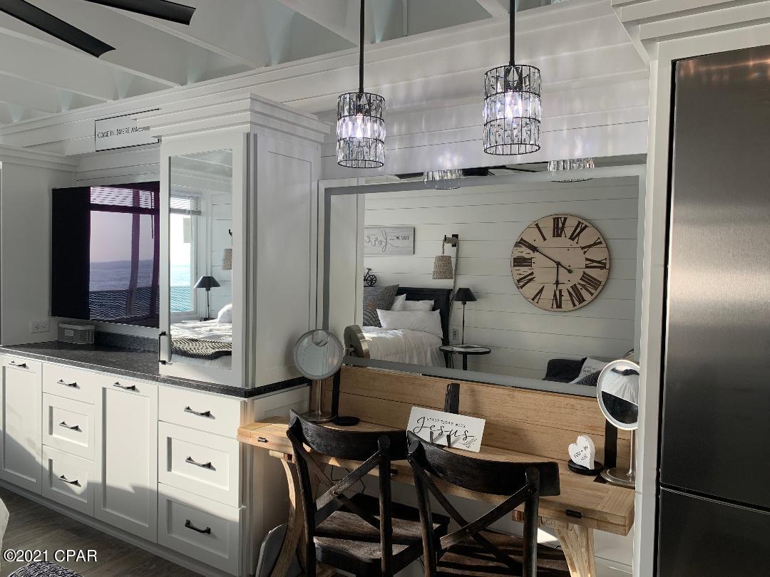 Fontainebleau Terrace - Residential