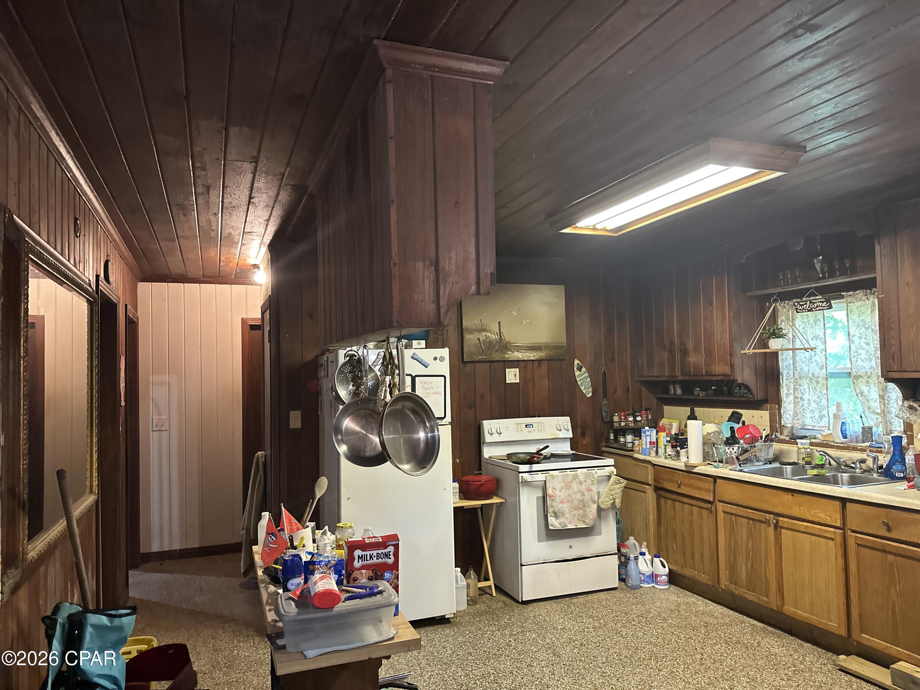 [No Recorded Subdiv] - Residential