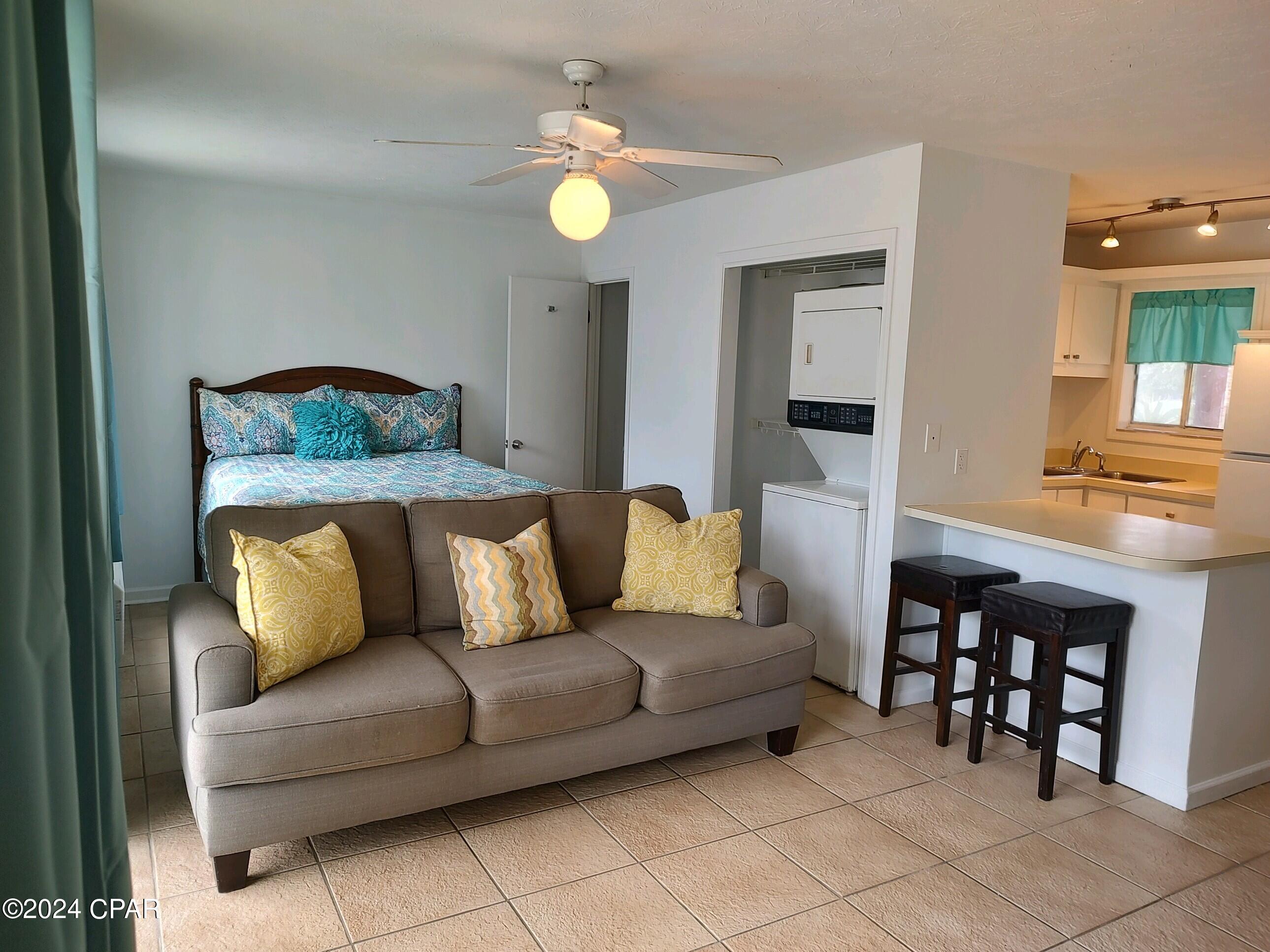 Pirate's Cove Inlet Condo Ph 3 - Residential