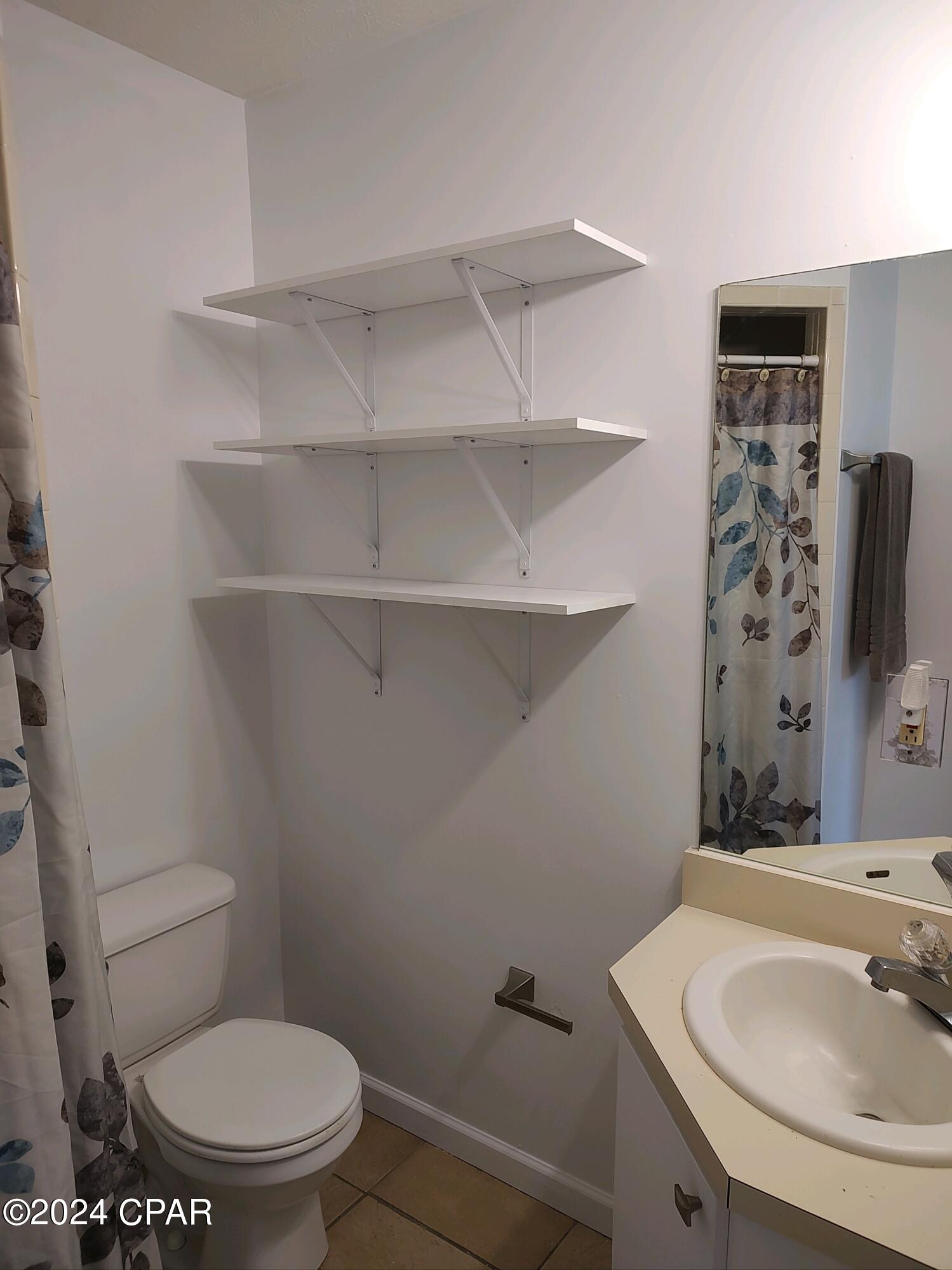 Pirate's Cove Inlet Condo Ph 3 - Residential