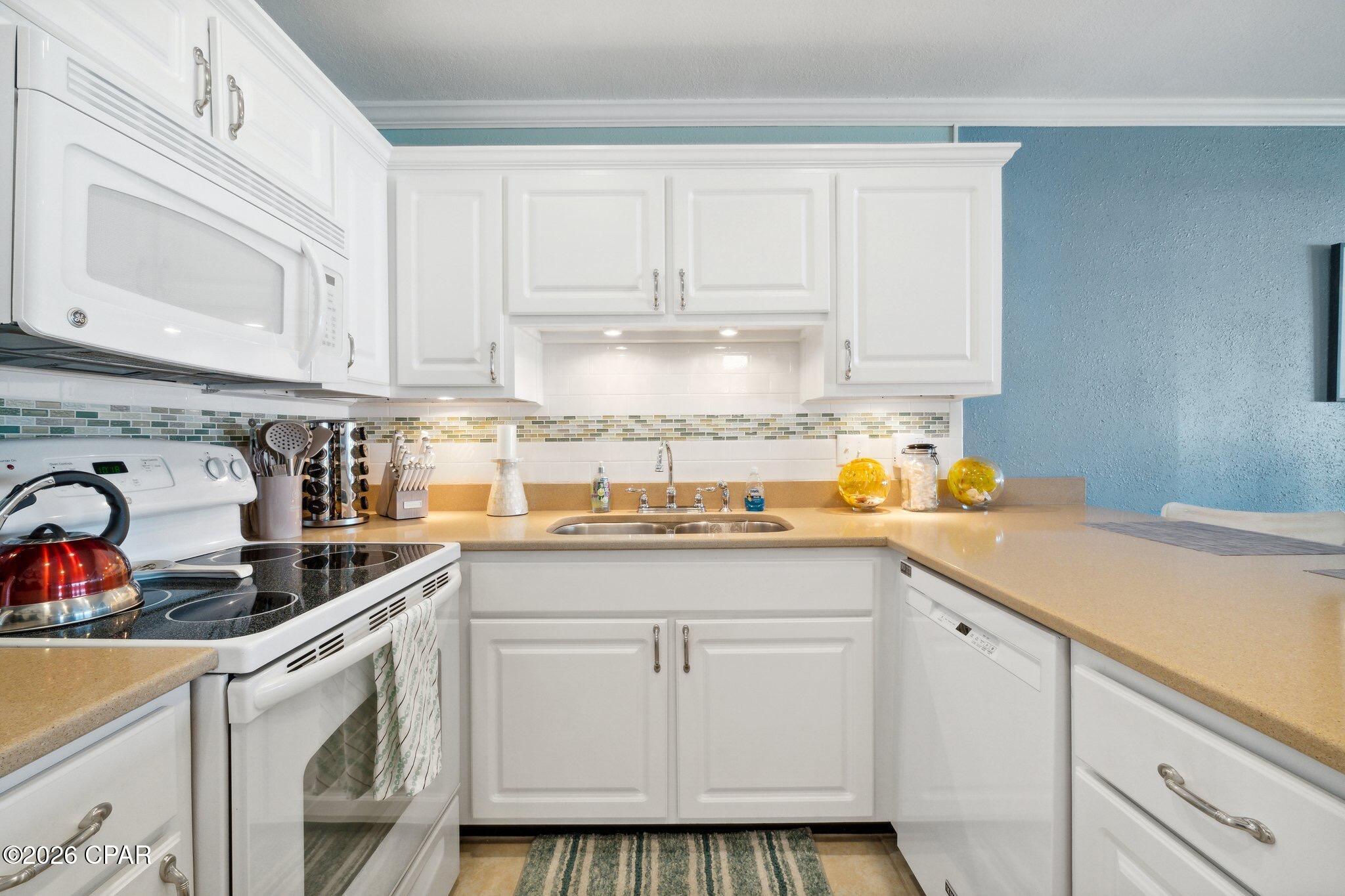 Bay Point Harbour Villas - Residential