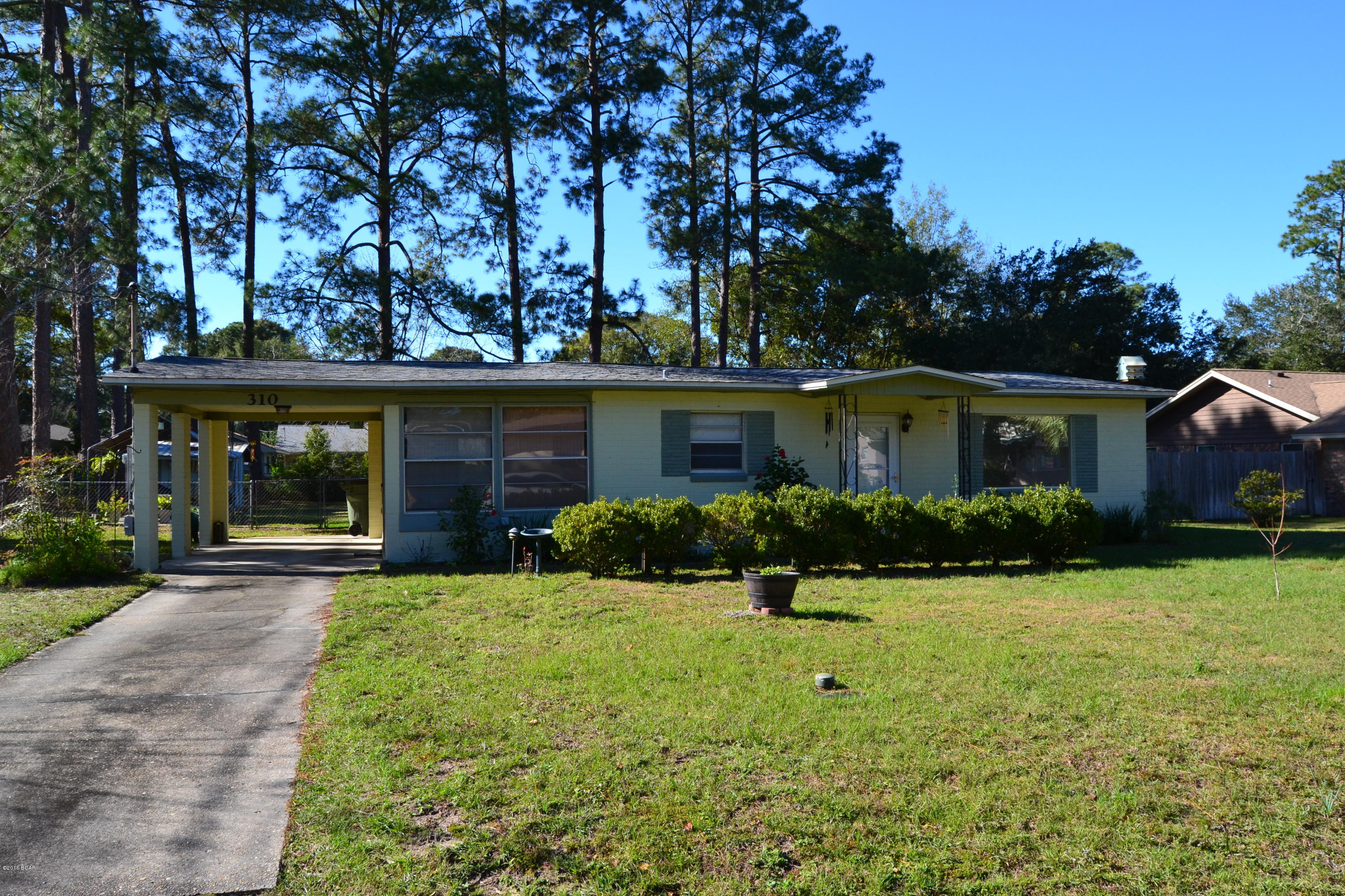 Bay Park Manor - Residential