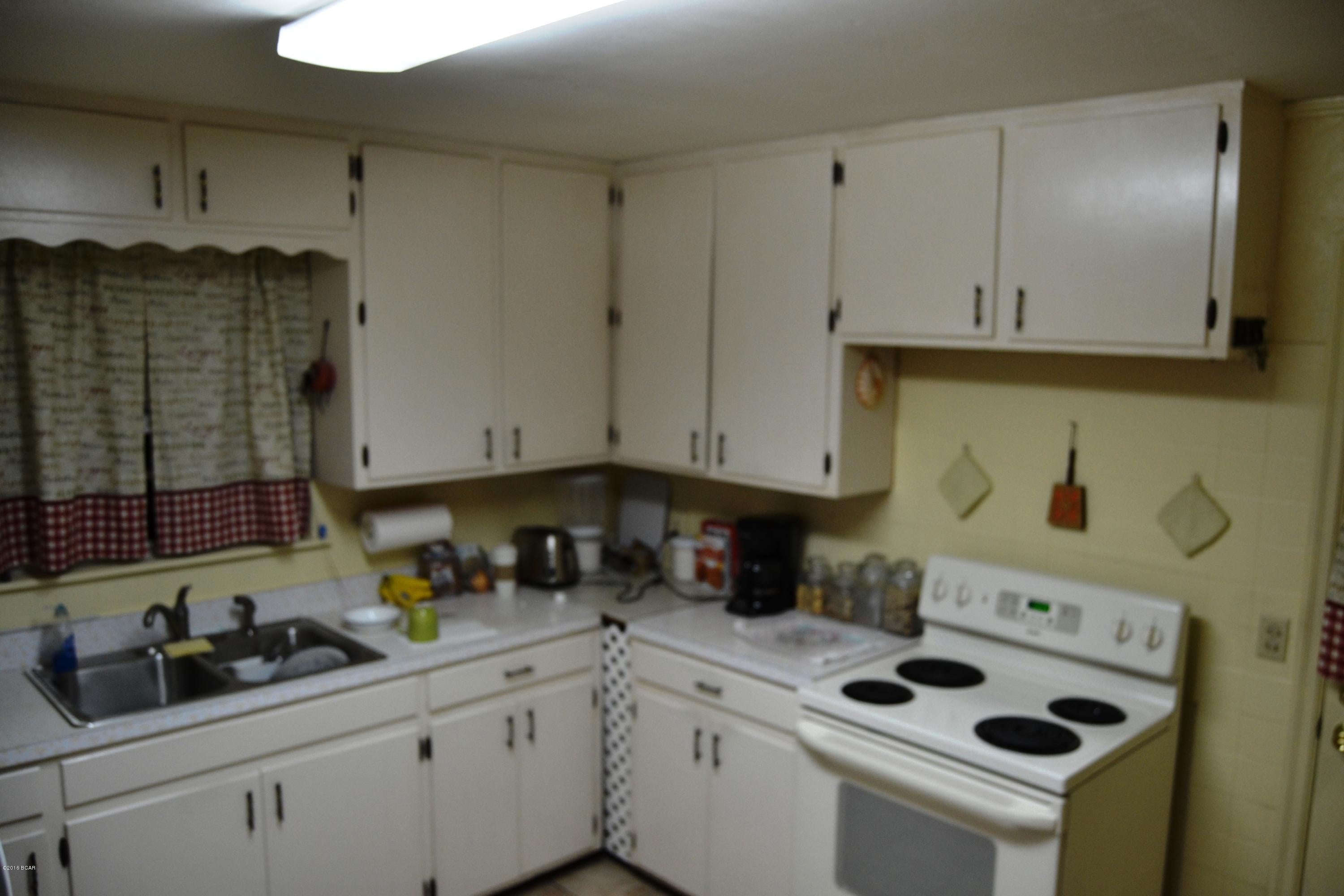 Bay Park Manor - Residential