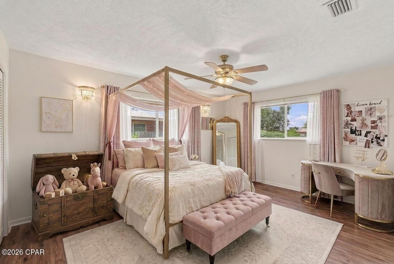 Island View Estates - Residential