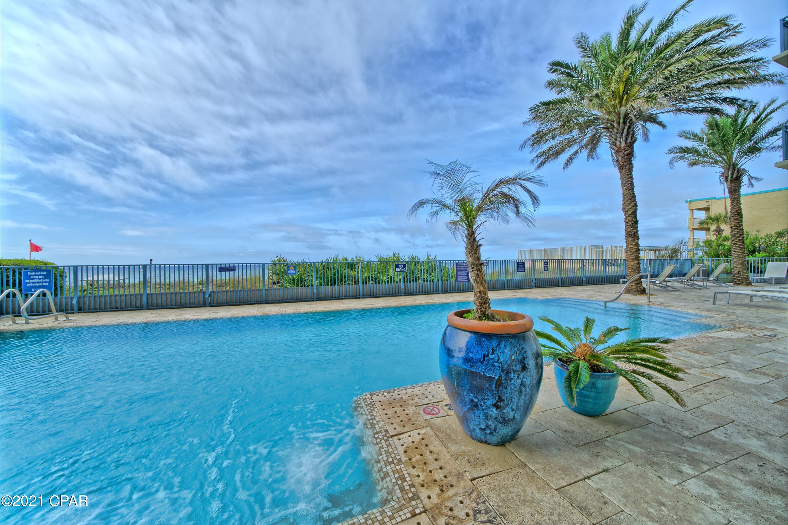 Sterling Breeze - Residential