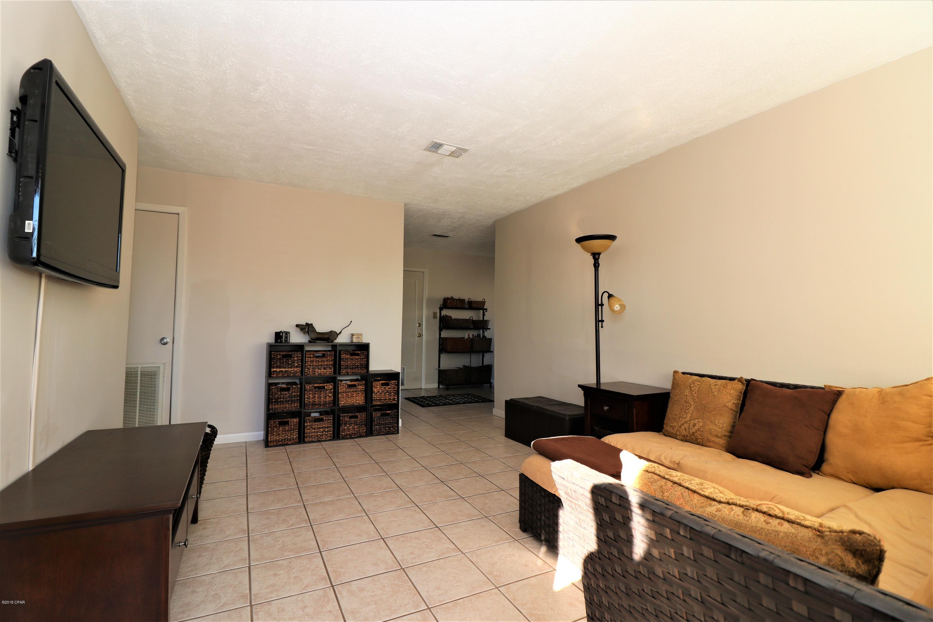 Hentz 1st Add Unit B - Residential