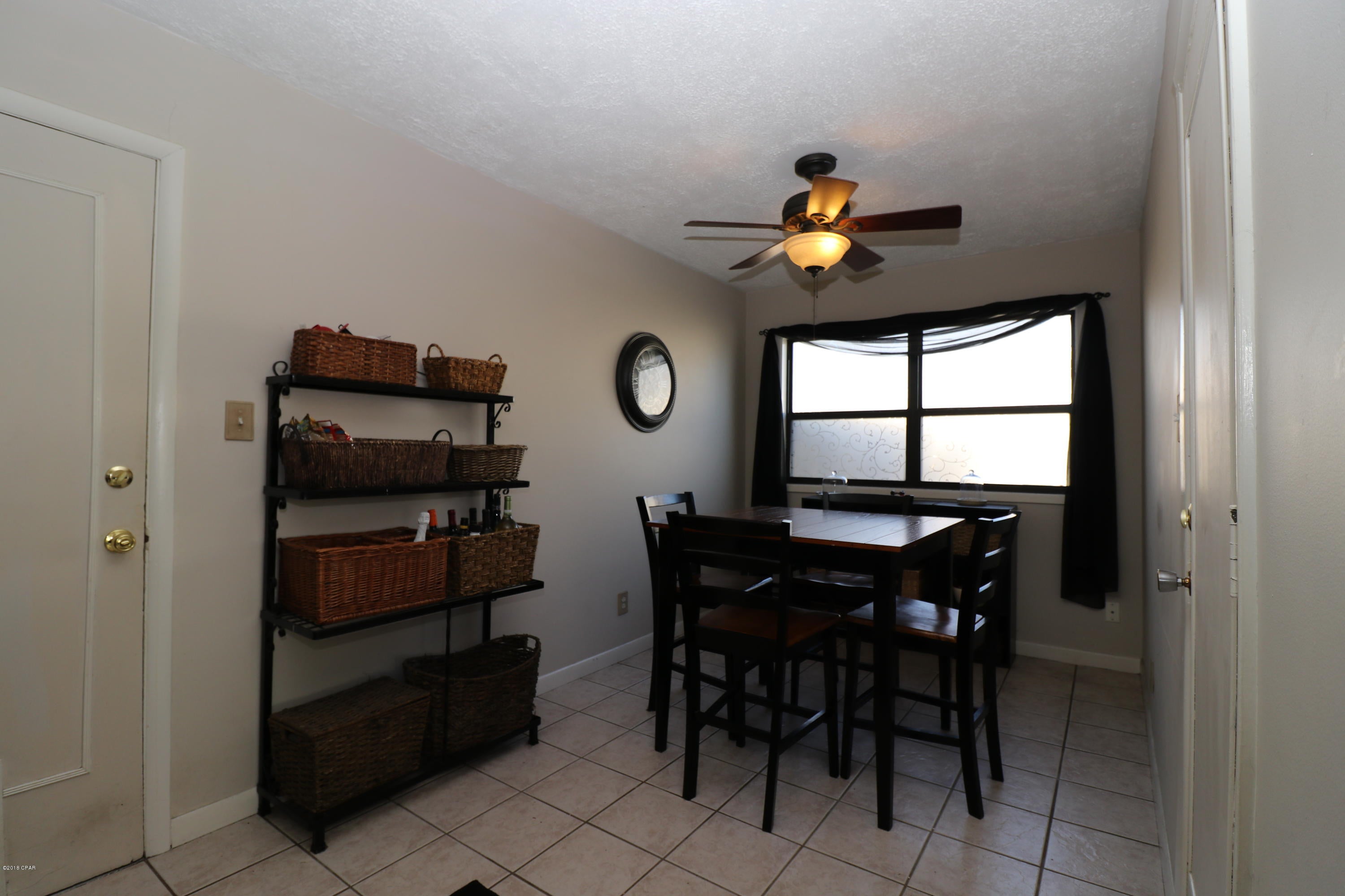 Hentz 1st Add Unit B - Residential