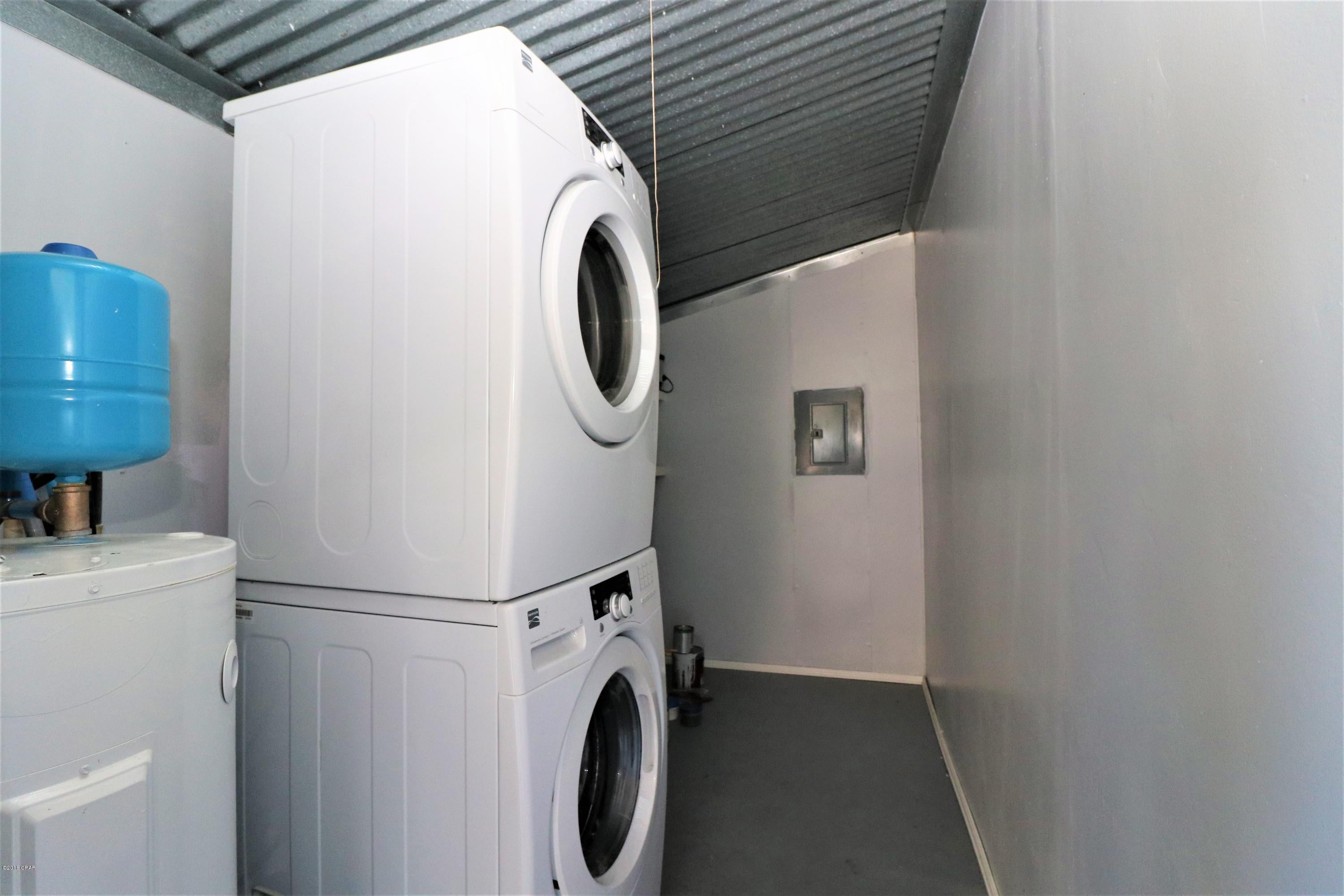 Hentz 1st Add Unit B - Residential