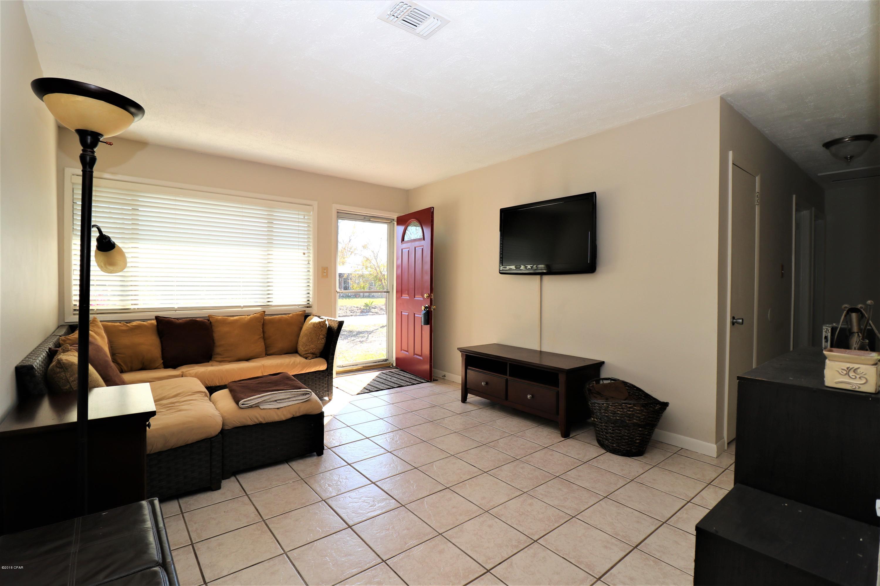 Hentz 1st Add Unit B - Residential