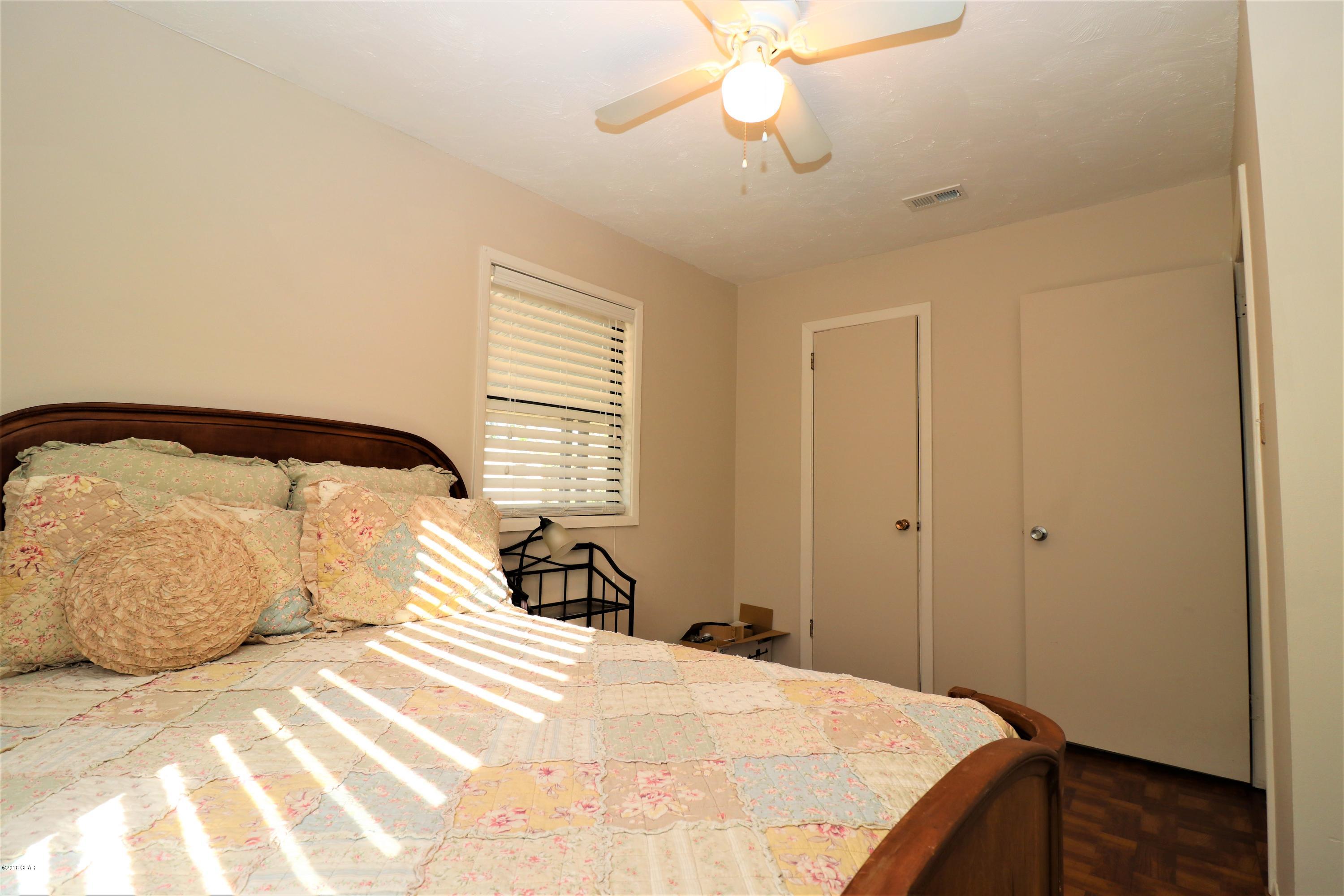 Hentz 1st Add Unit B - Residential