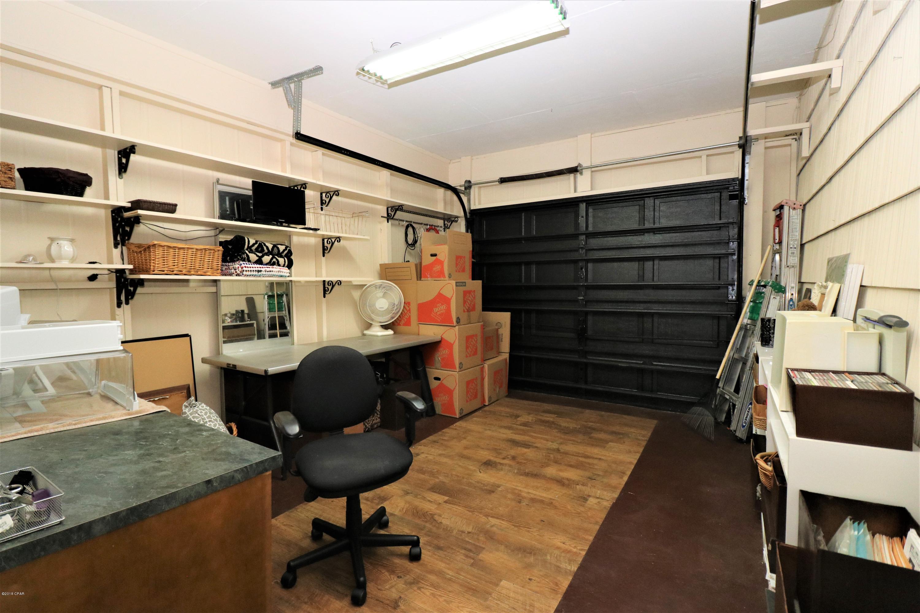Hentz 1st Add Unit B - Residential